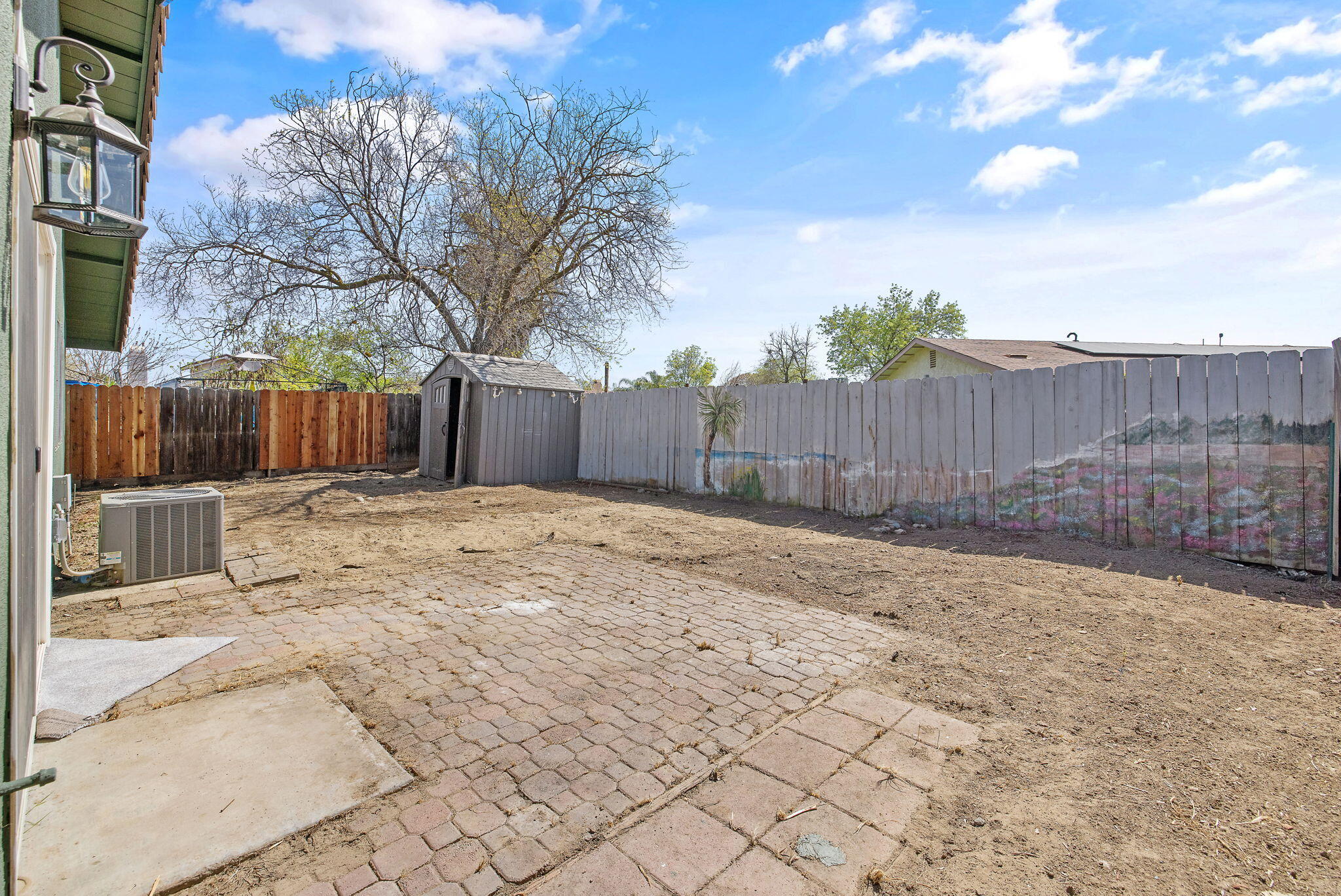 1171 State St, Hanford, CA 93230