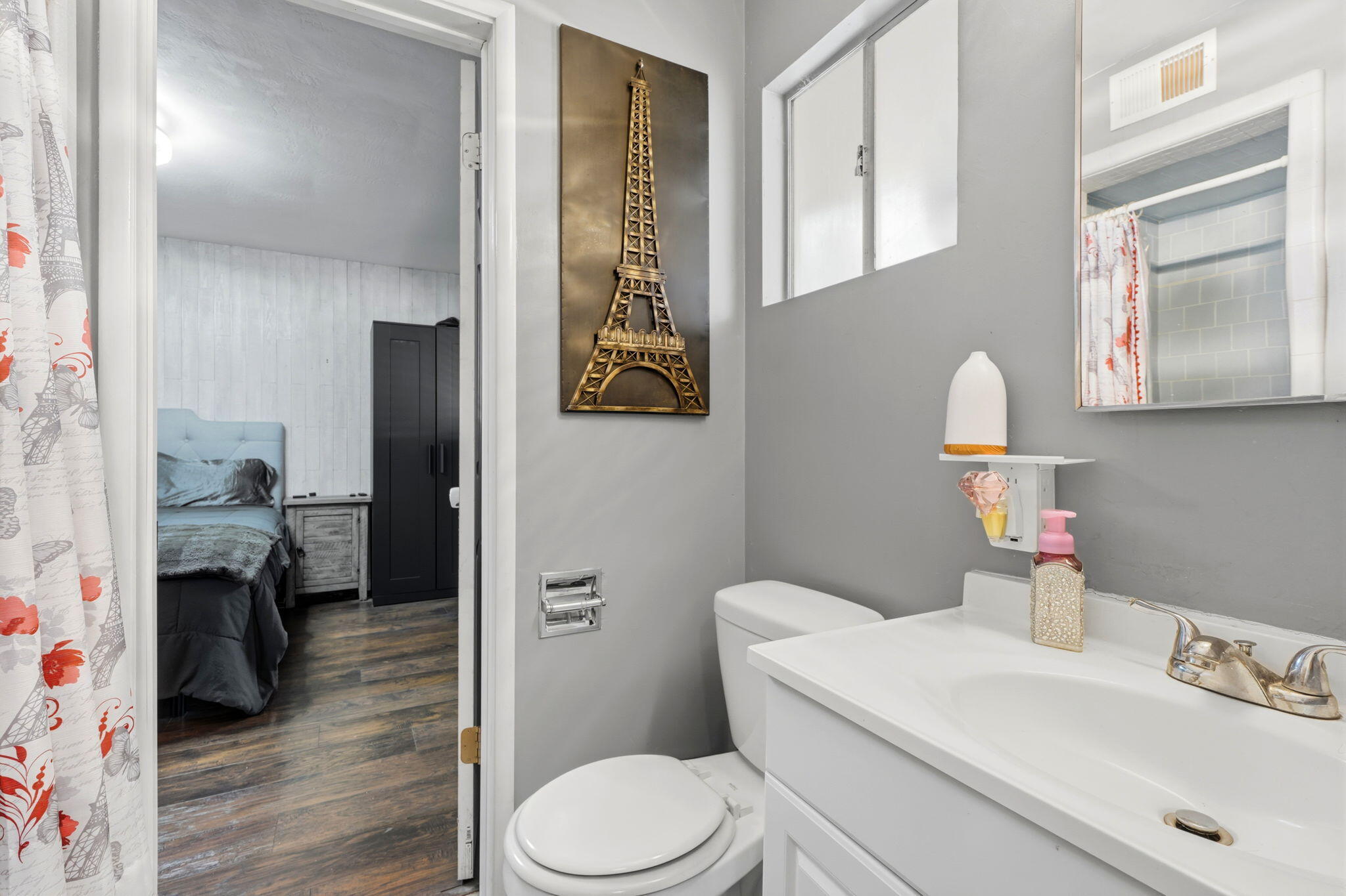 876 Cardoza, Tulare, CA 93274