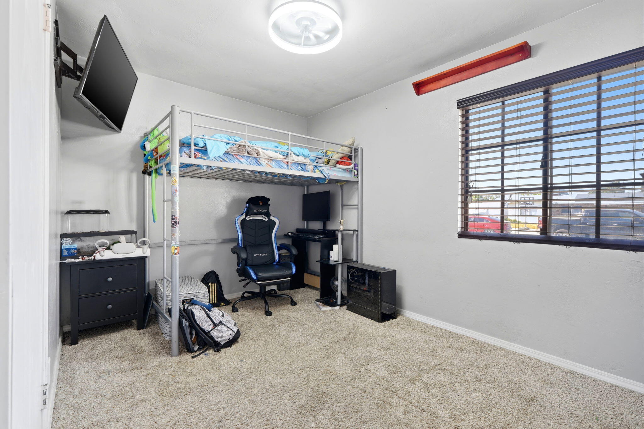 876 Cardoza, Tulare, CA 93274