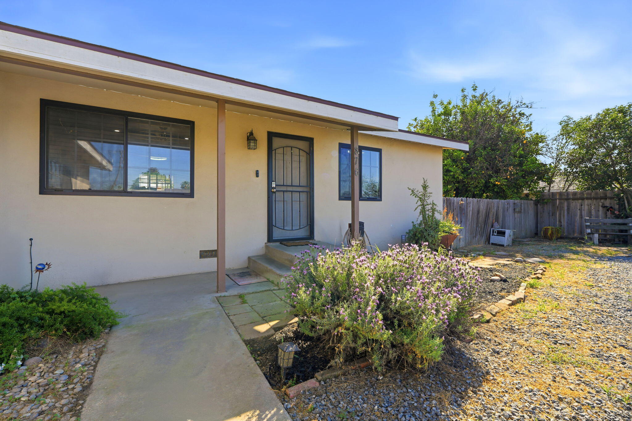 876 Cardoza, Tulare, CA 93274