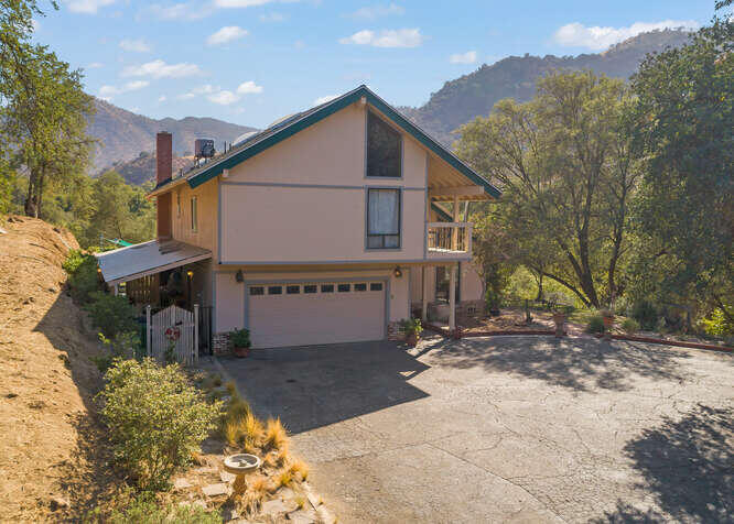 43812 S Fork Dr, Three Rivers, CA 93271