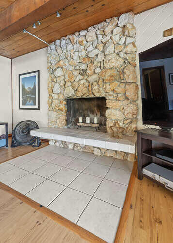 43812 S Fork Dr, Three Rivers, CA 93271