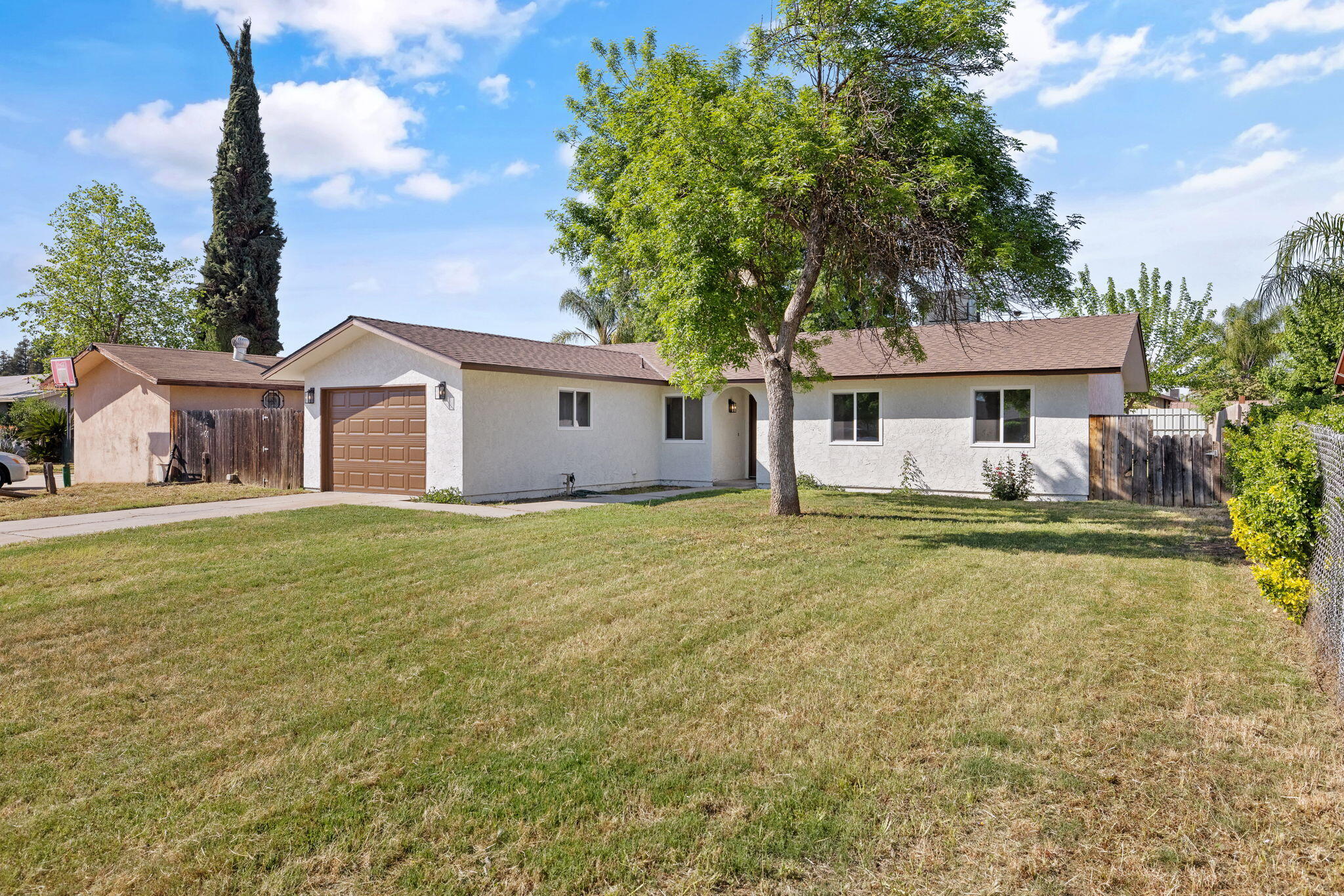 15882 Edmiston Ave, Ivanhoe, CA 93235