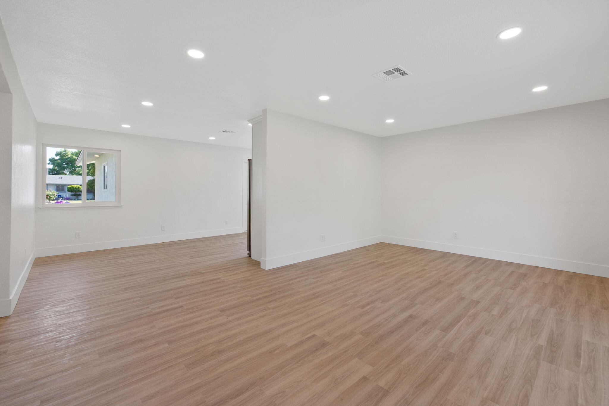 15882 Edmiston Ave, Ivanhoe, CA 93235