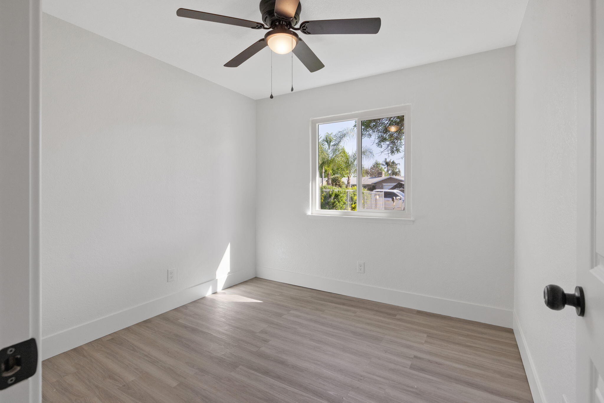 15882 Edmiston Ave, Ivanhoe, CA 93235