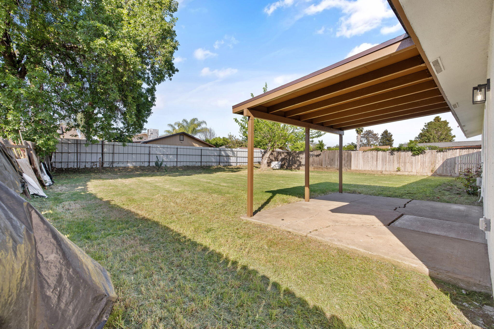 15882 Edmiston Ave, Ivanhoe, CA 93235