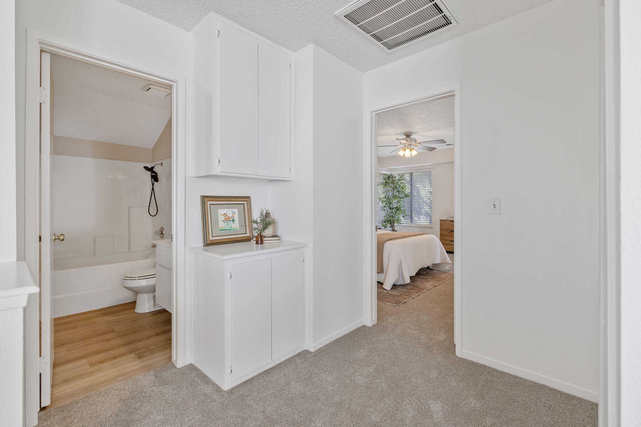 1907 E Vine Ave, Visalia, CA 93292