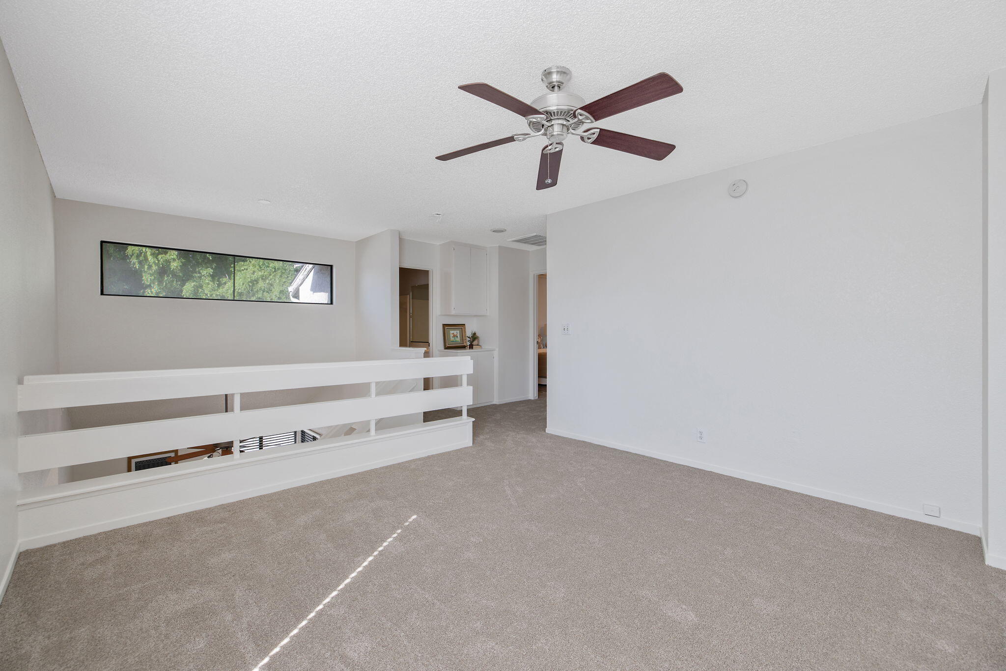 1907 E Vine Ave, Visalia, CA 93292