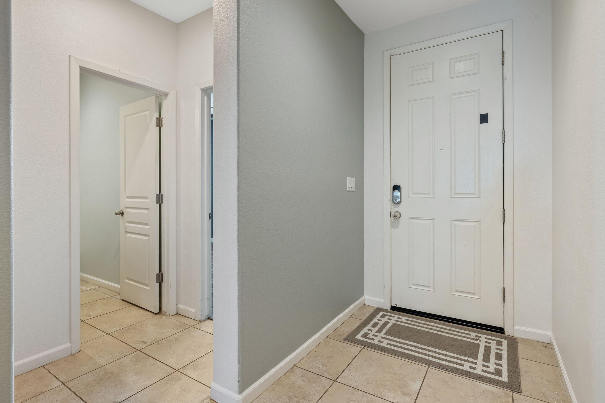 4002 E Cypress Ave, Visalia, CA 93292