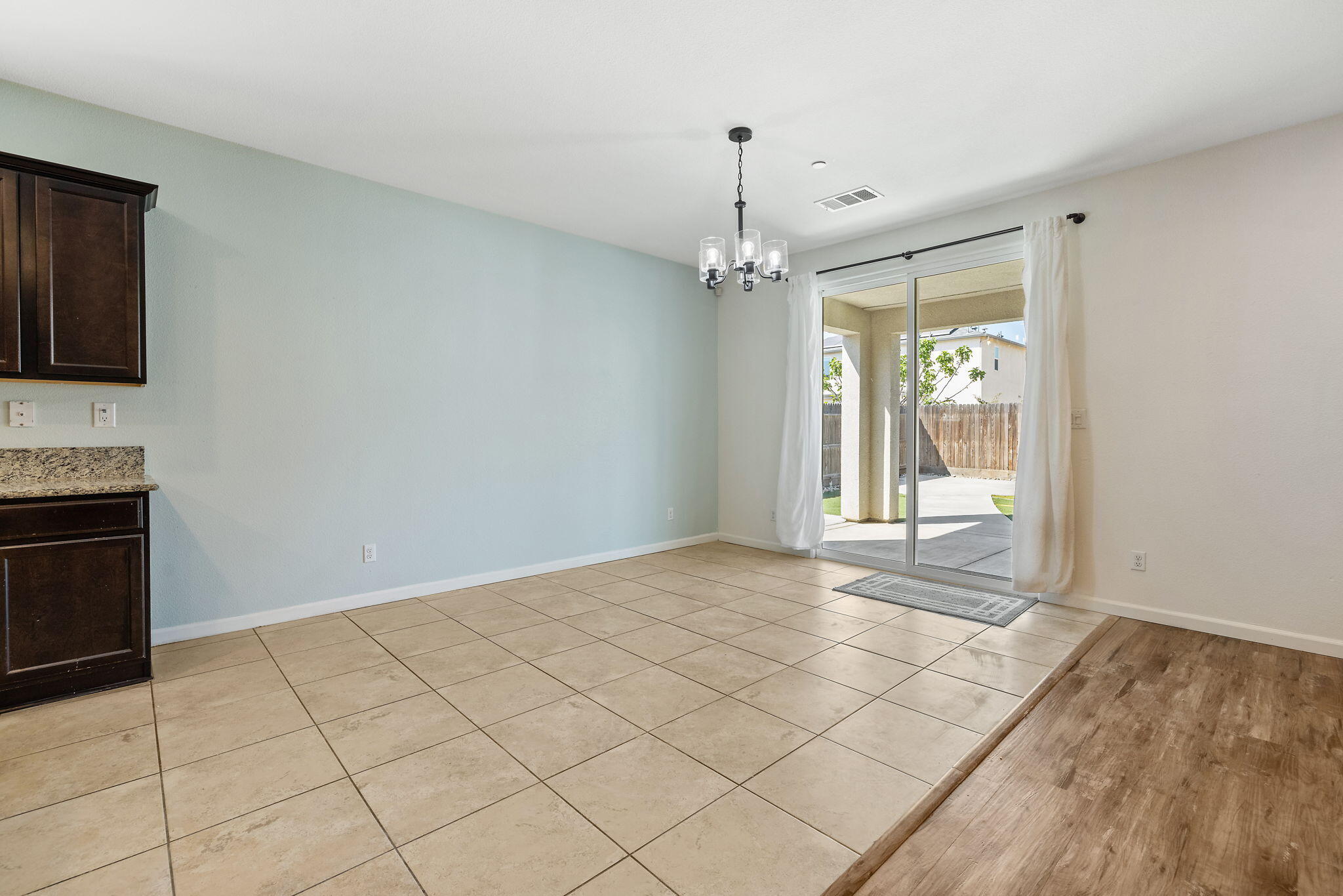 4002 E Cypress Ave, Visalia, CA 93292