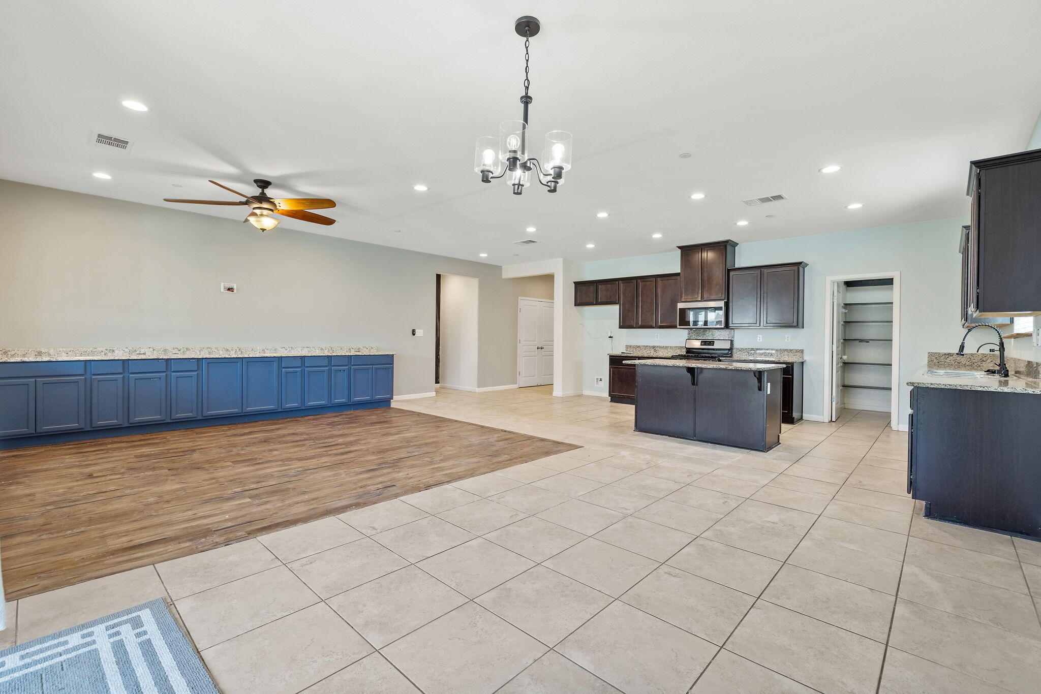 4002 E Cypress Ave, Visalia, CA 93292