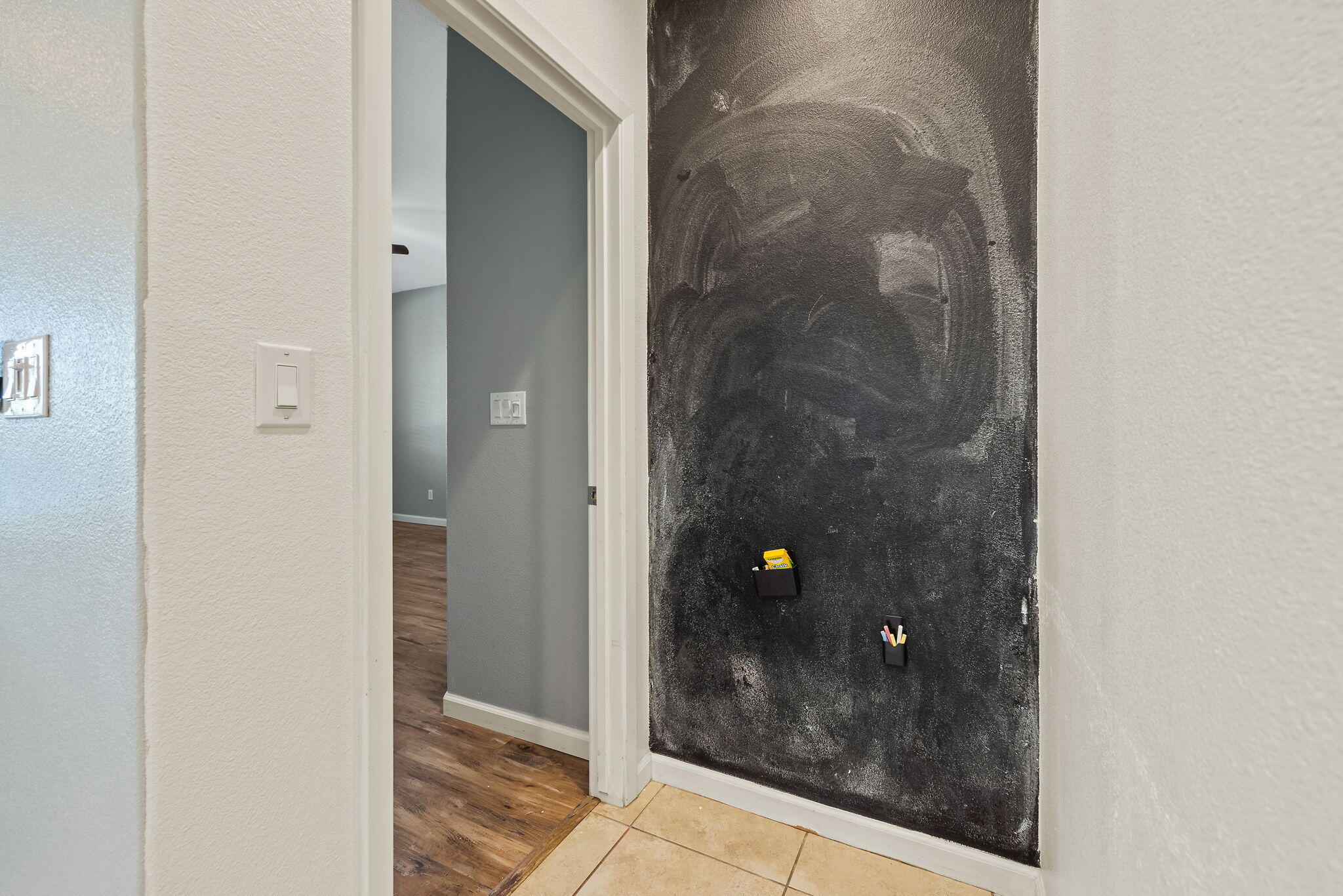 4002 E Cypress Ave, Visalia, CA 93292