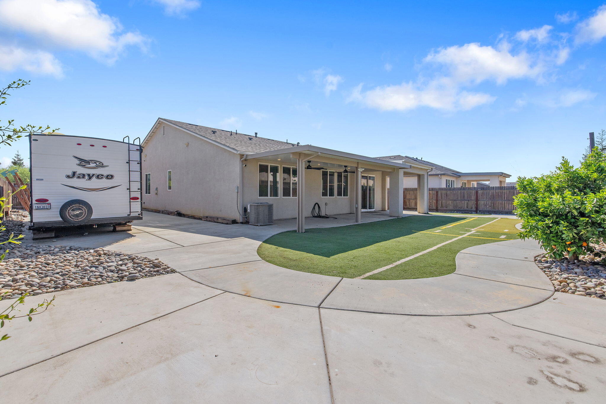 4002 E Cypress Ave, Visalia, CA 93292