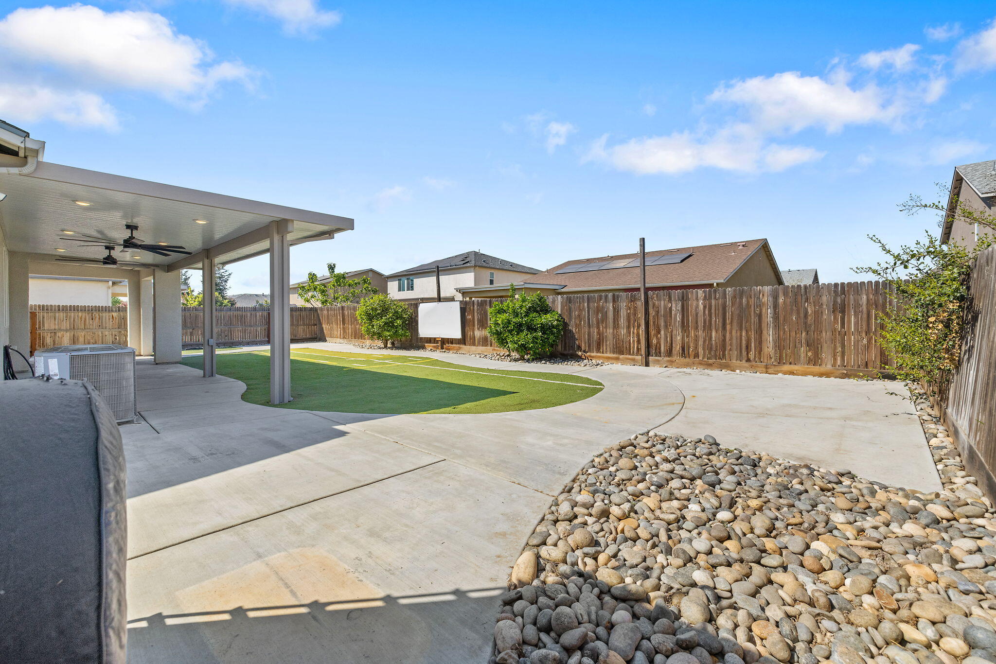 4002 E Cypress Ave, Visalia, CA 93292