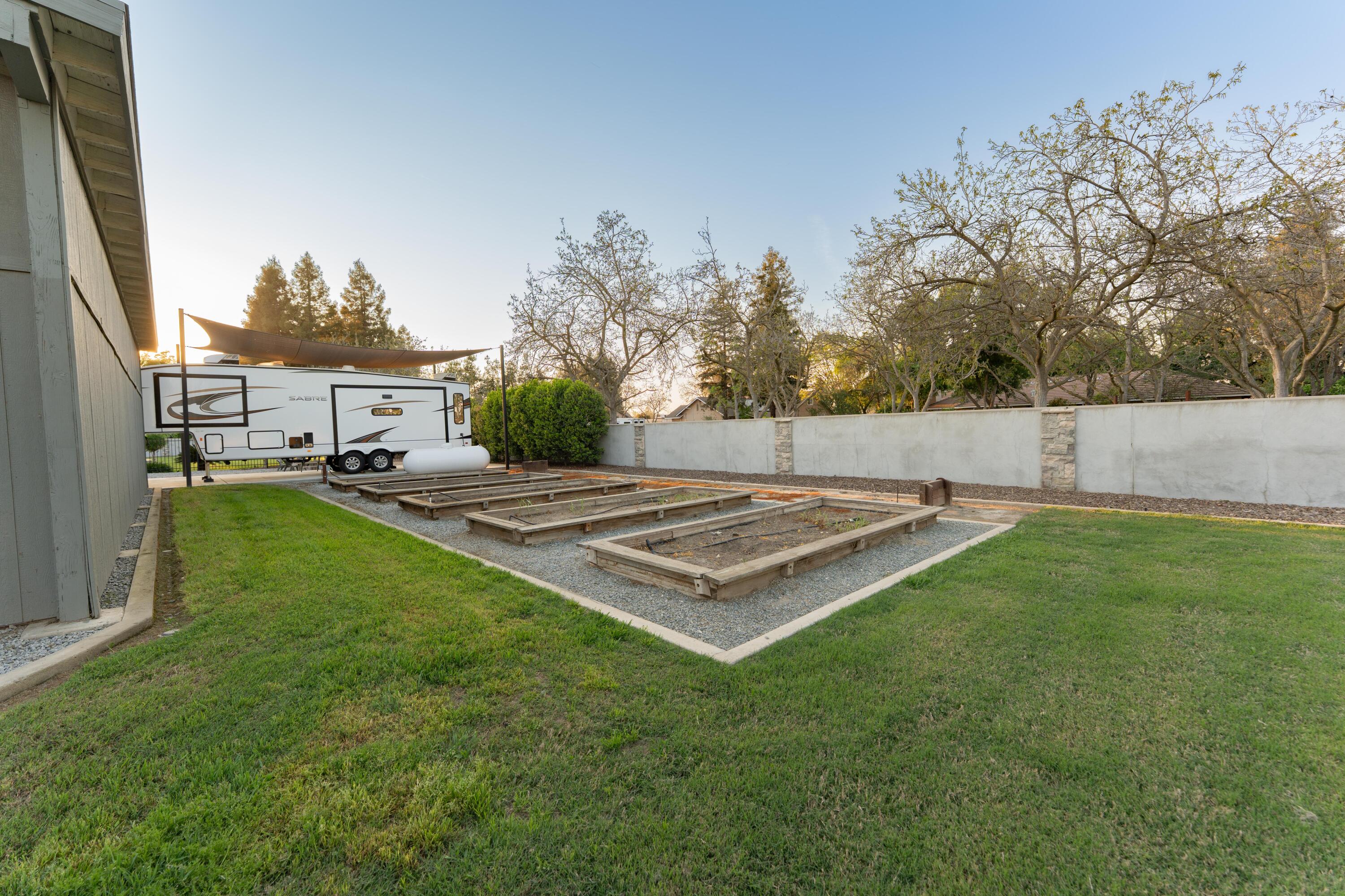 13496 El Nogal Ave, Visalia, CA 93292