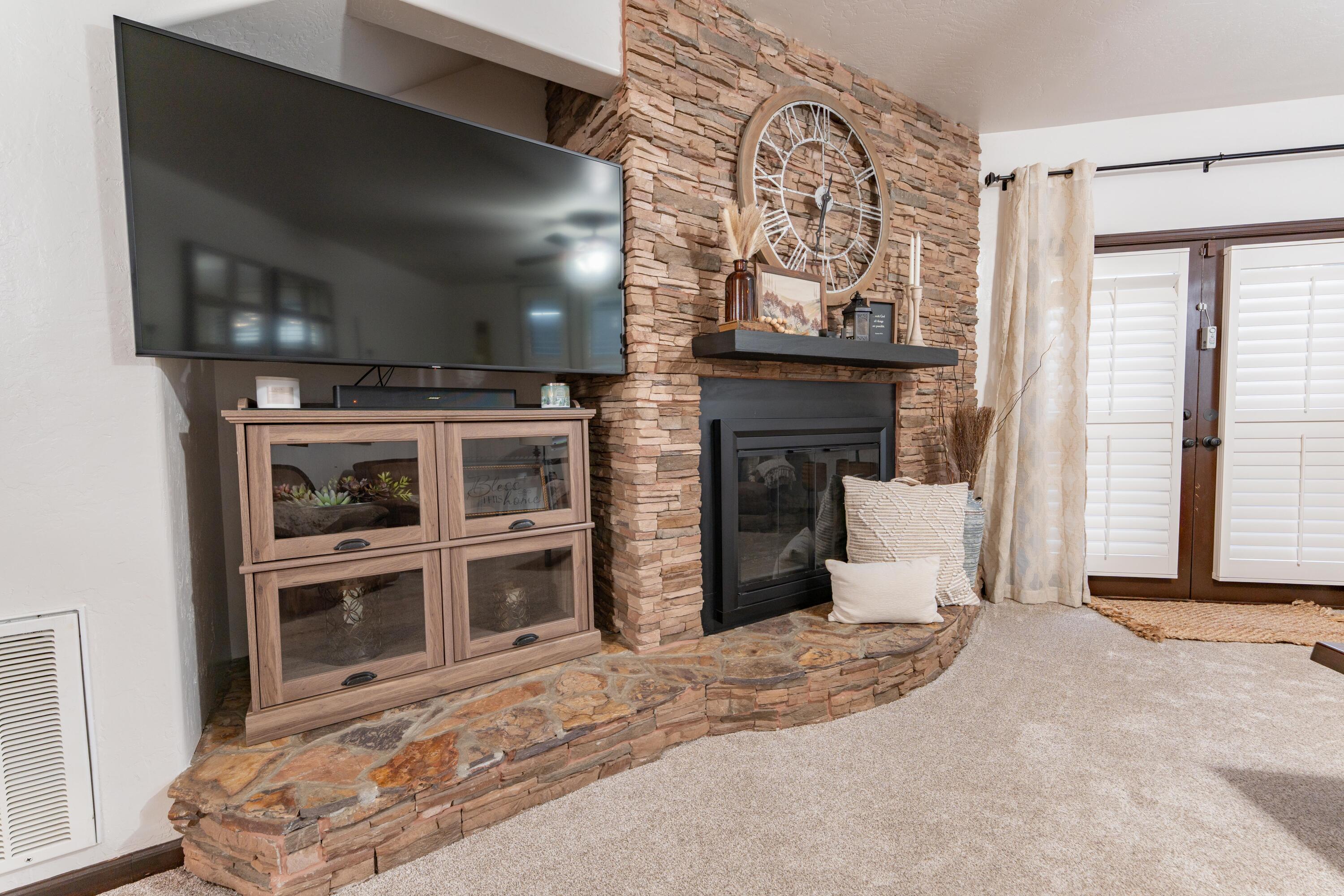 13496 El Nogal Ave, Visalia, CA 93292