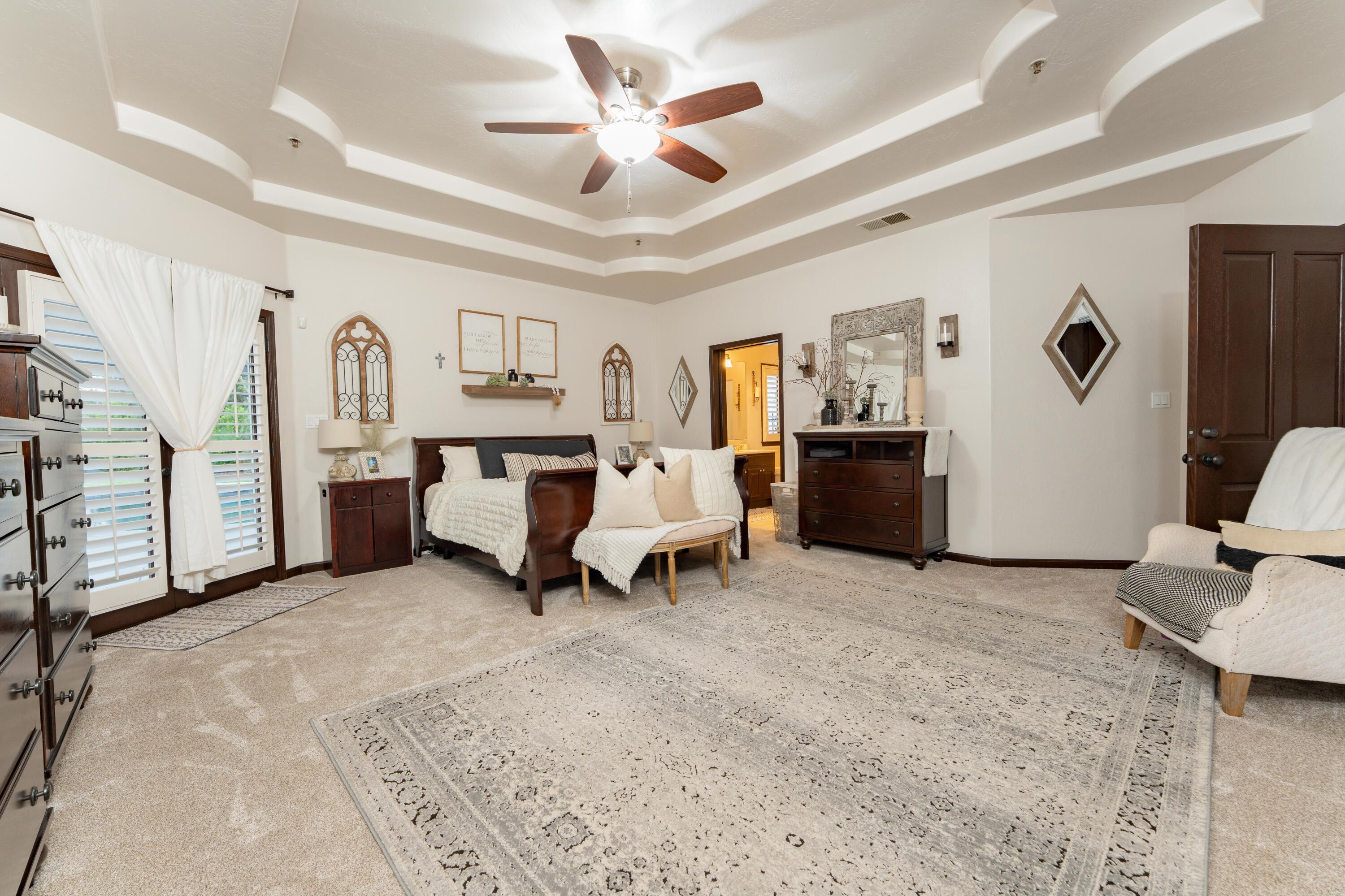 13496 El Nogal Ave, Visalia, CA 93292