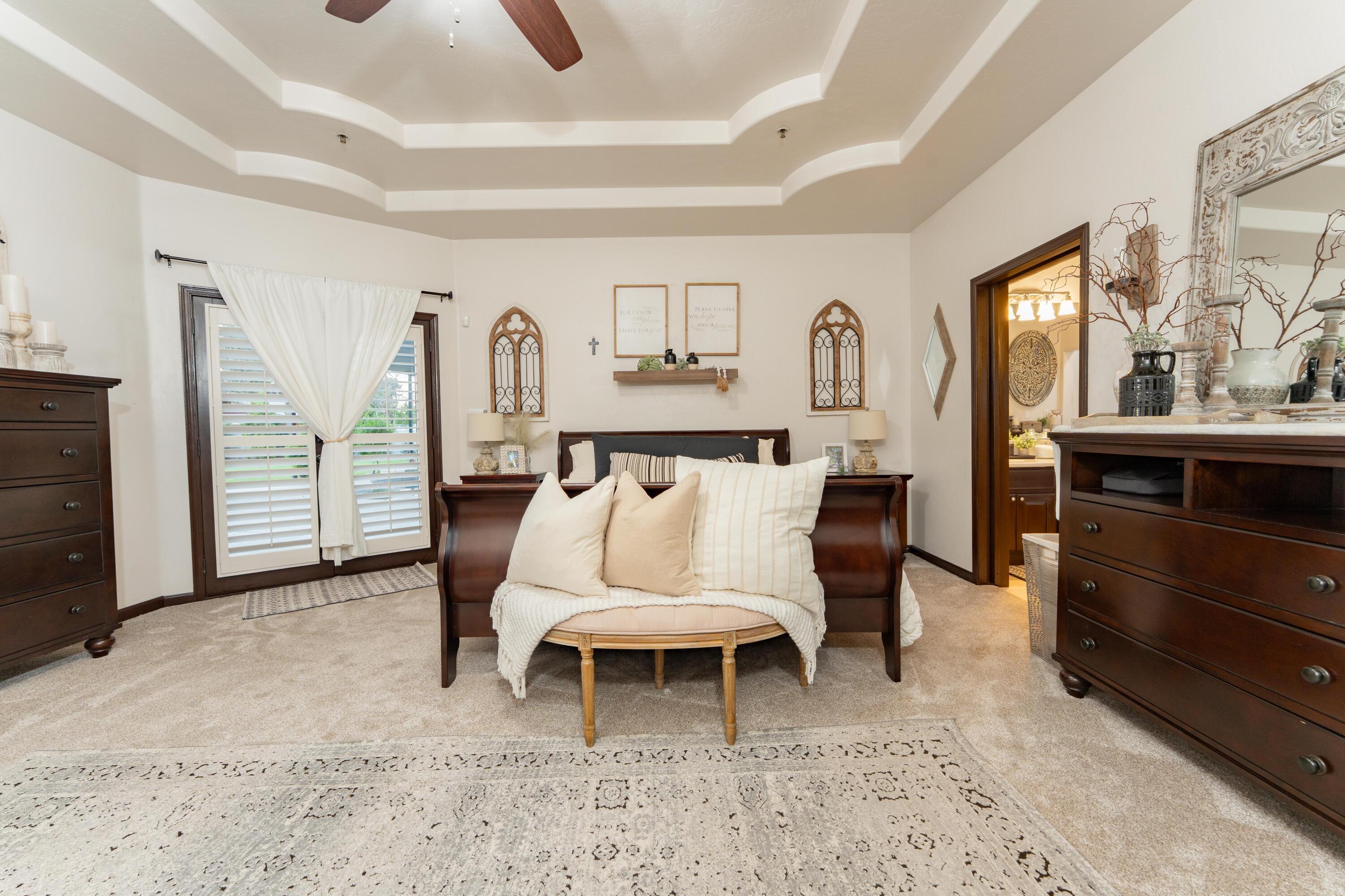 13496 El Nogal Ave, Visalia, CA 93292