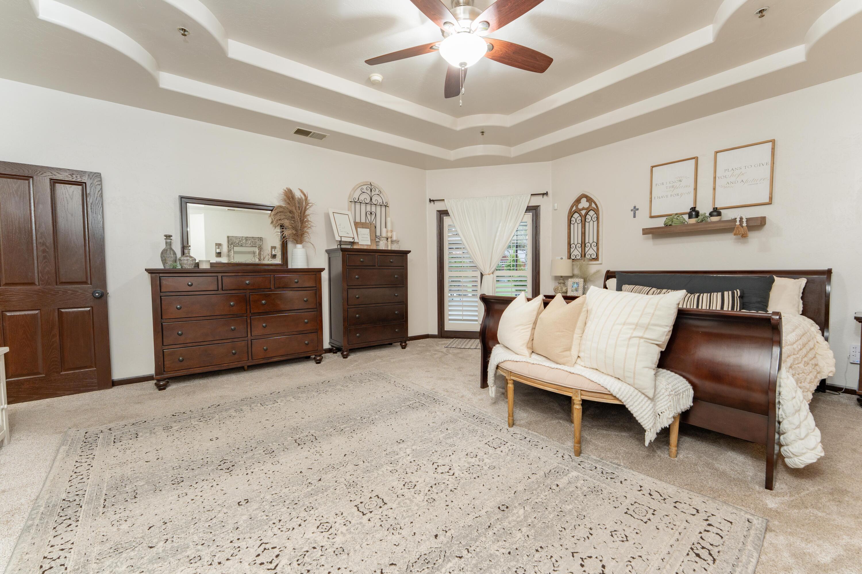 13496 El Nogal Ave, Visalia, CA 93292