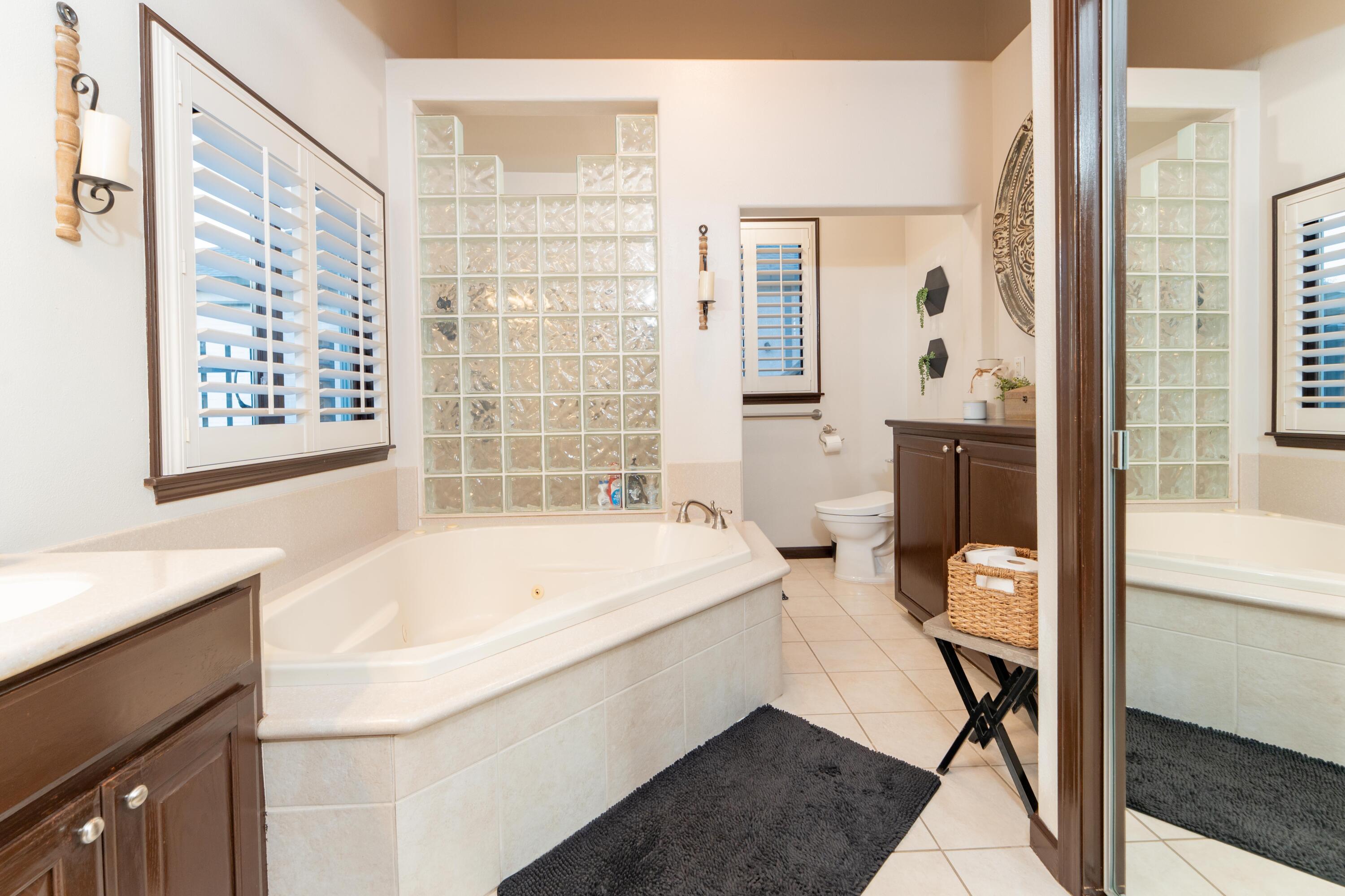 13496 El Nogal Ave, Visalia, CA 93292