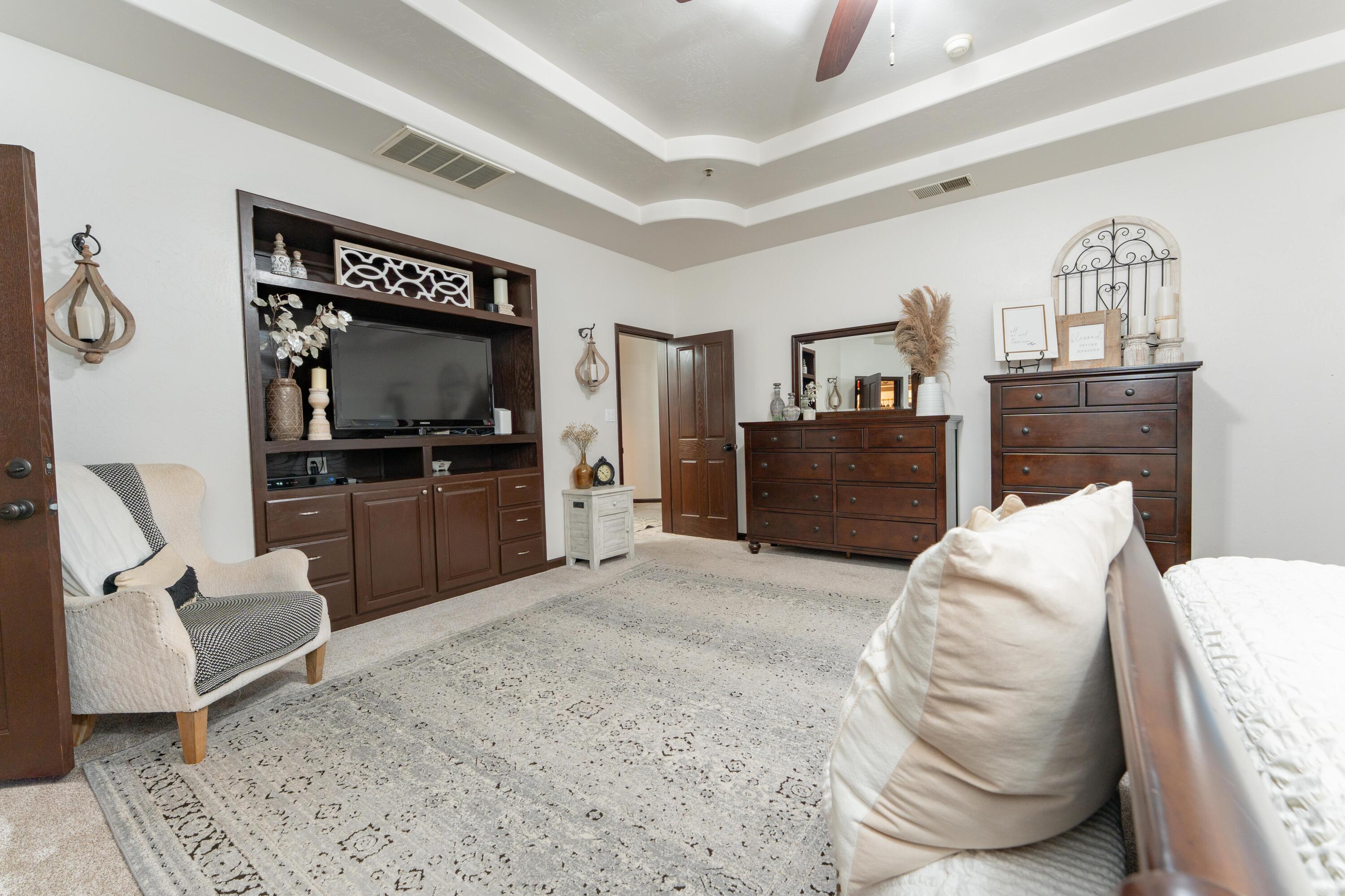 13496 El Nogal Ave, Visalia, CA 93292