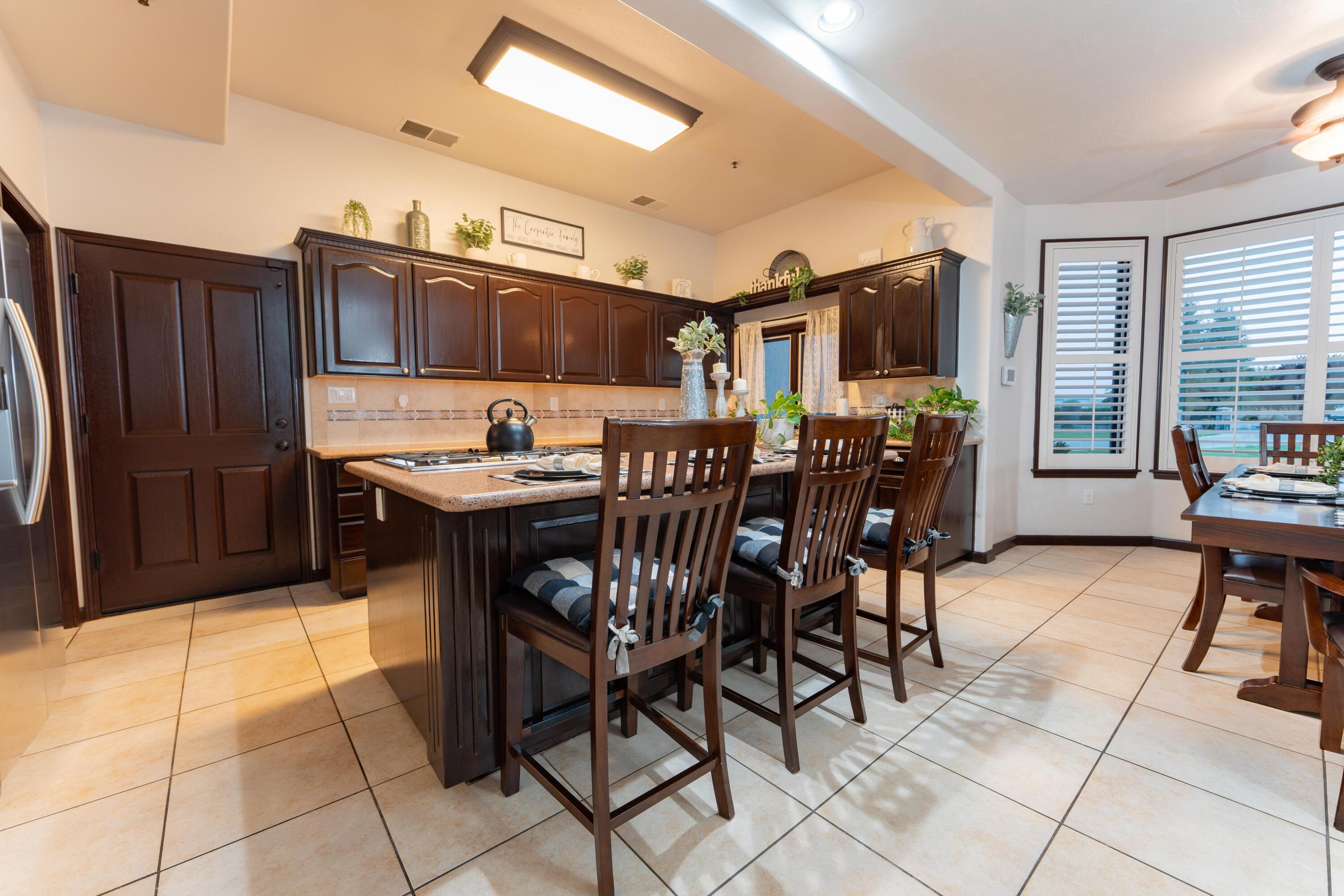 13496 El Nogal Ave, Visalia, CA 93292