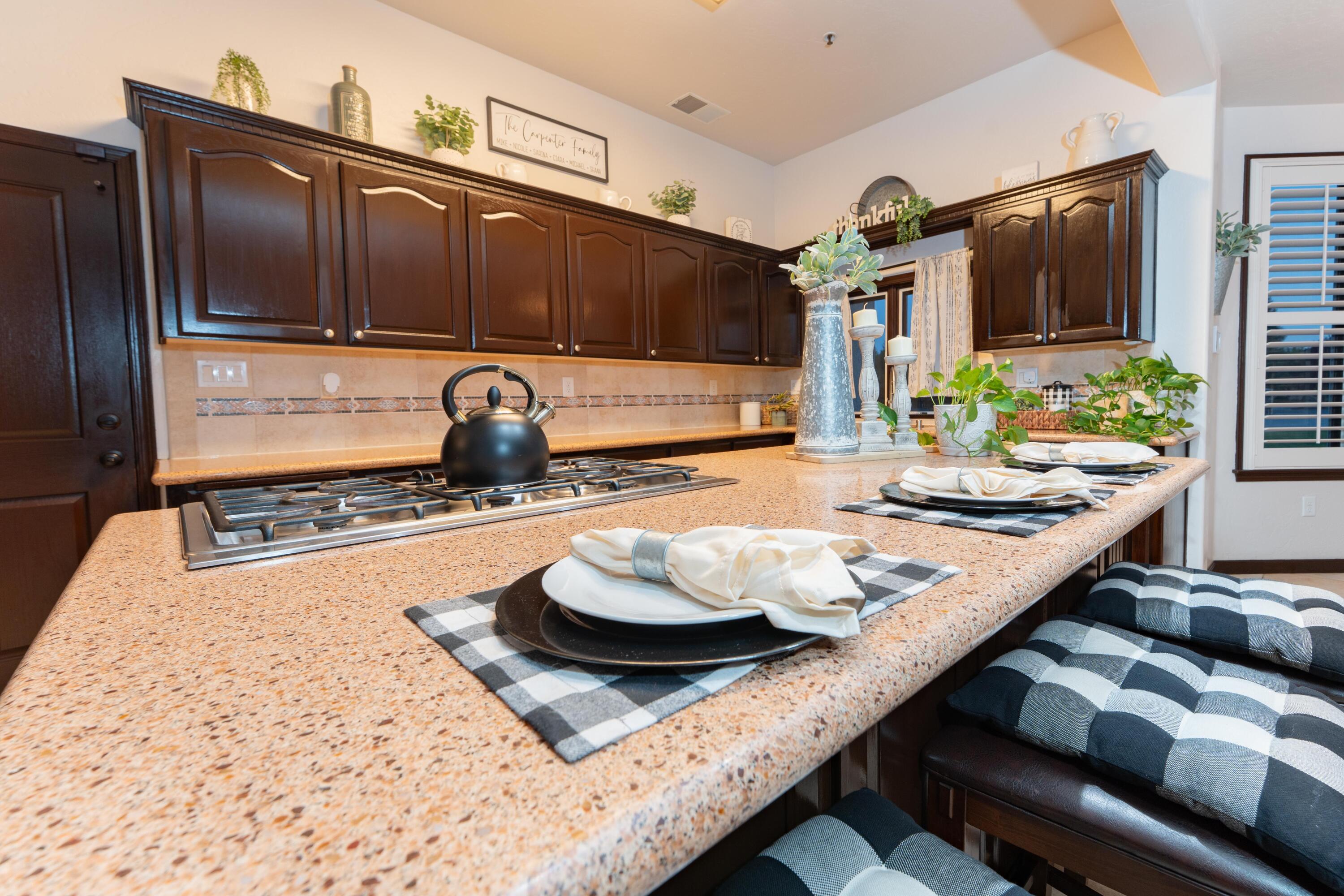 13496 El Nogal Ave, Visalia, CA 93292