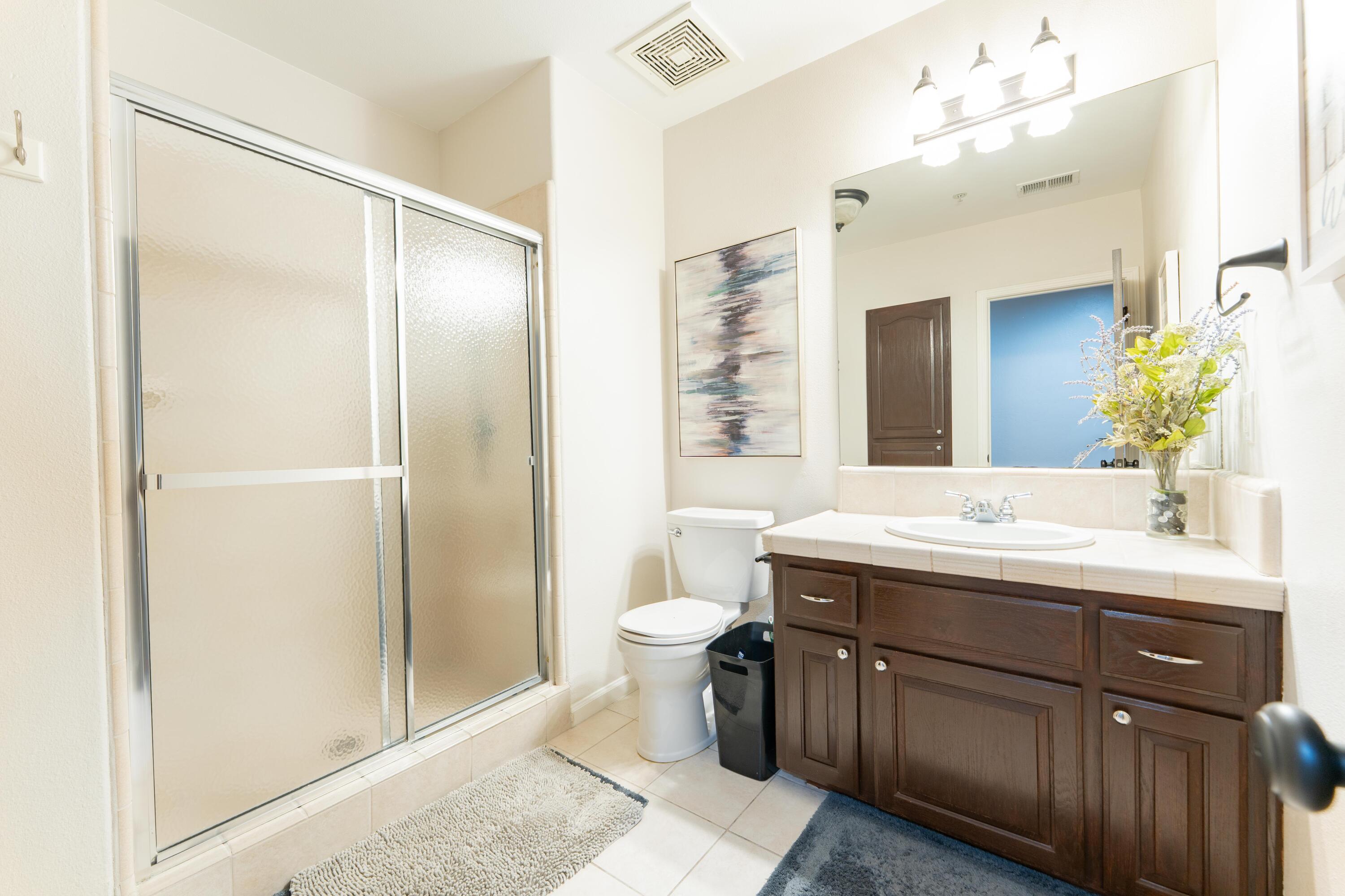 13496 El Nogal Ave, Visalia, CA 93292