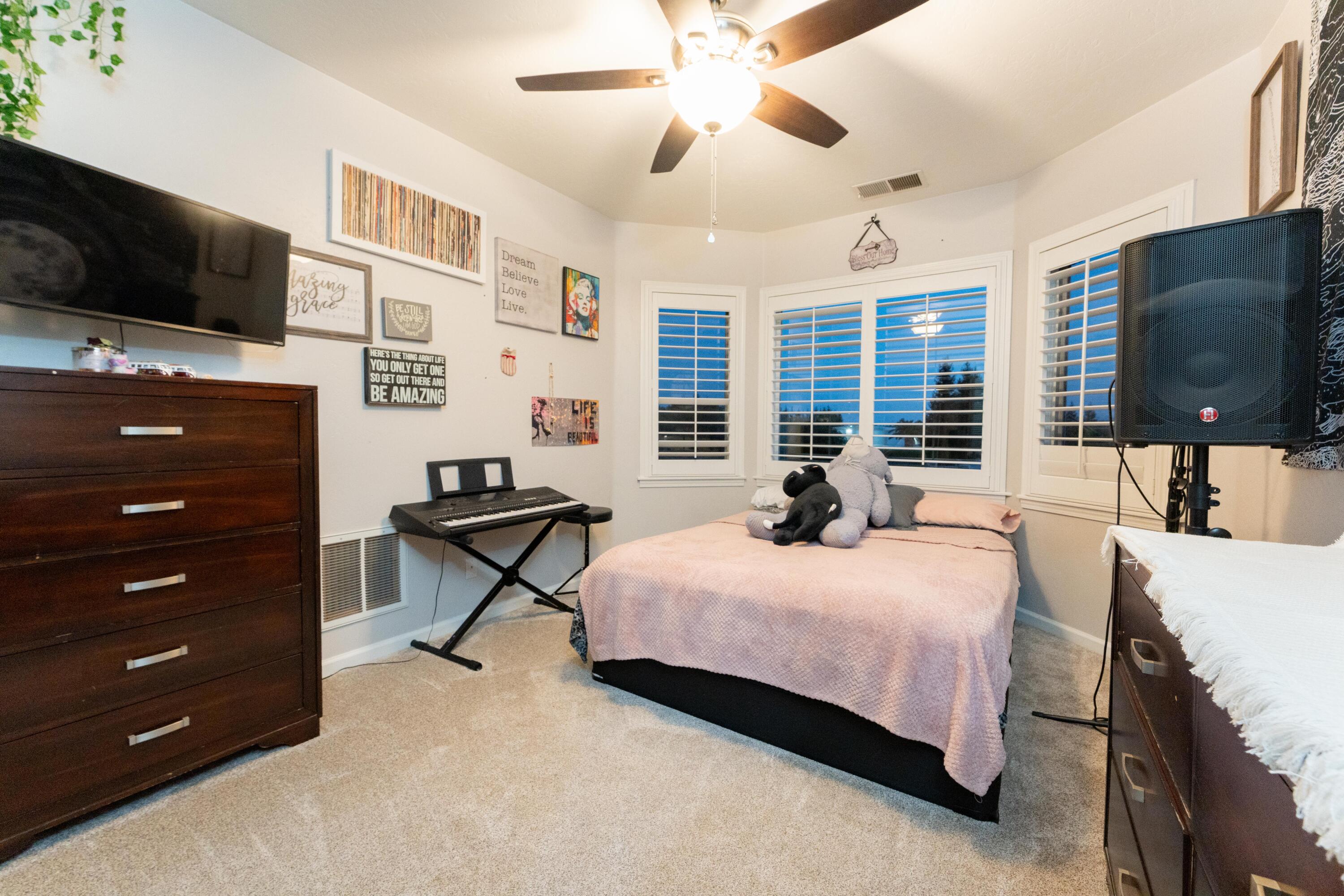 13496 El Nogal Ave, Visalia, CA 93292