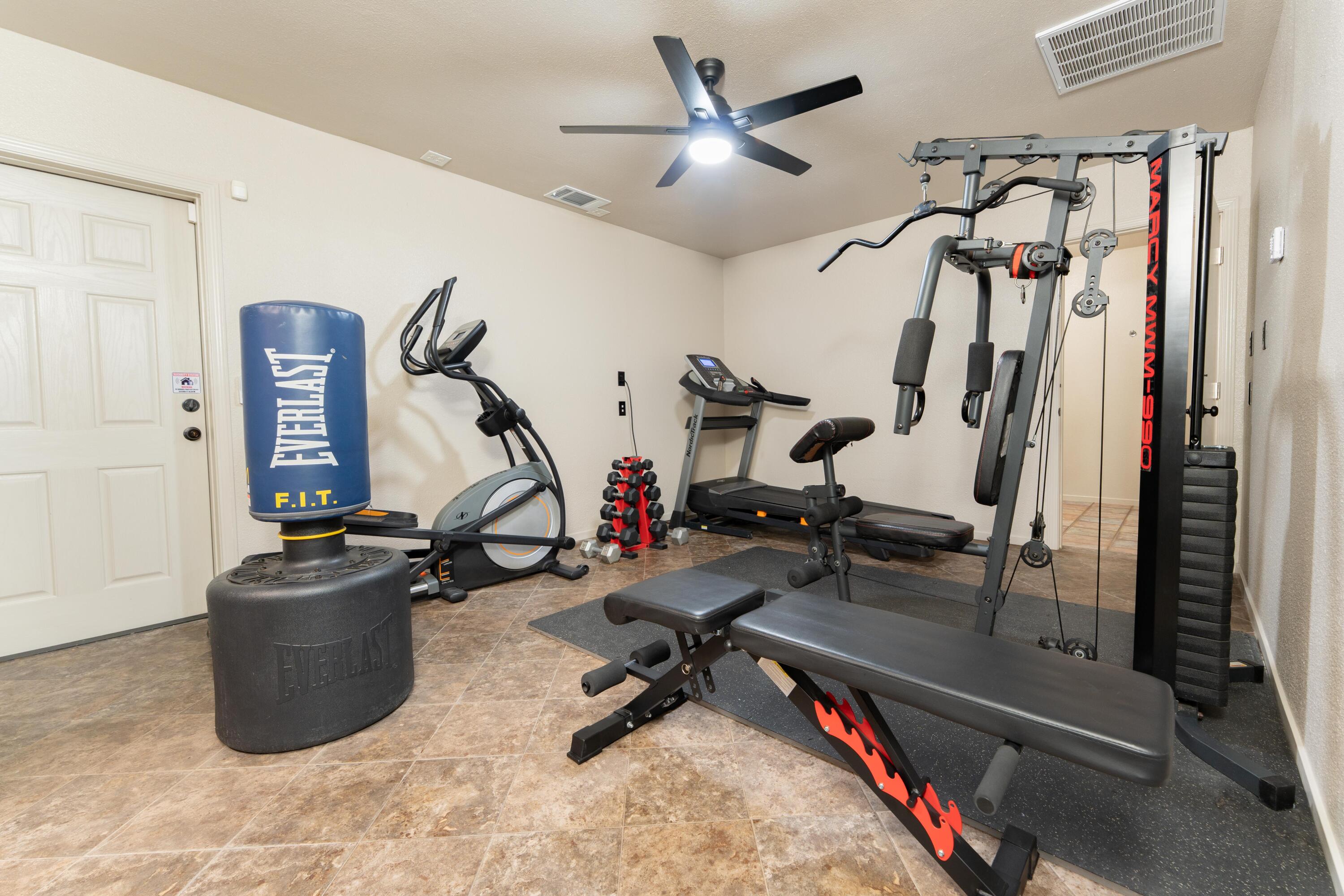 13496 El Nogal Ave, Visalia, CA 93292