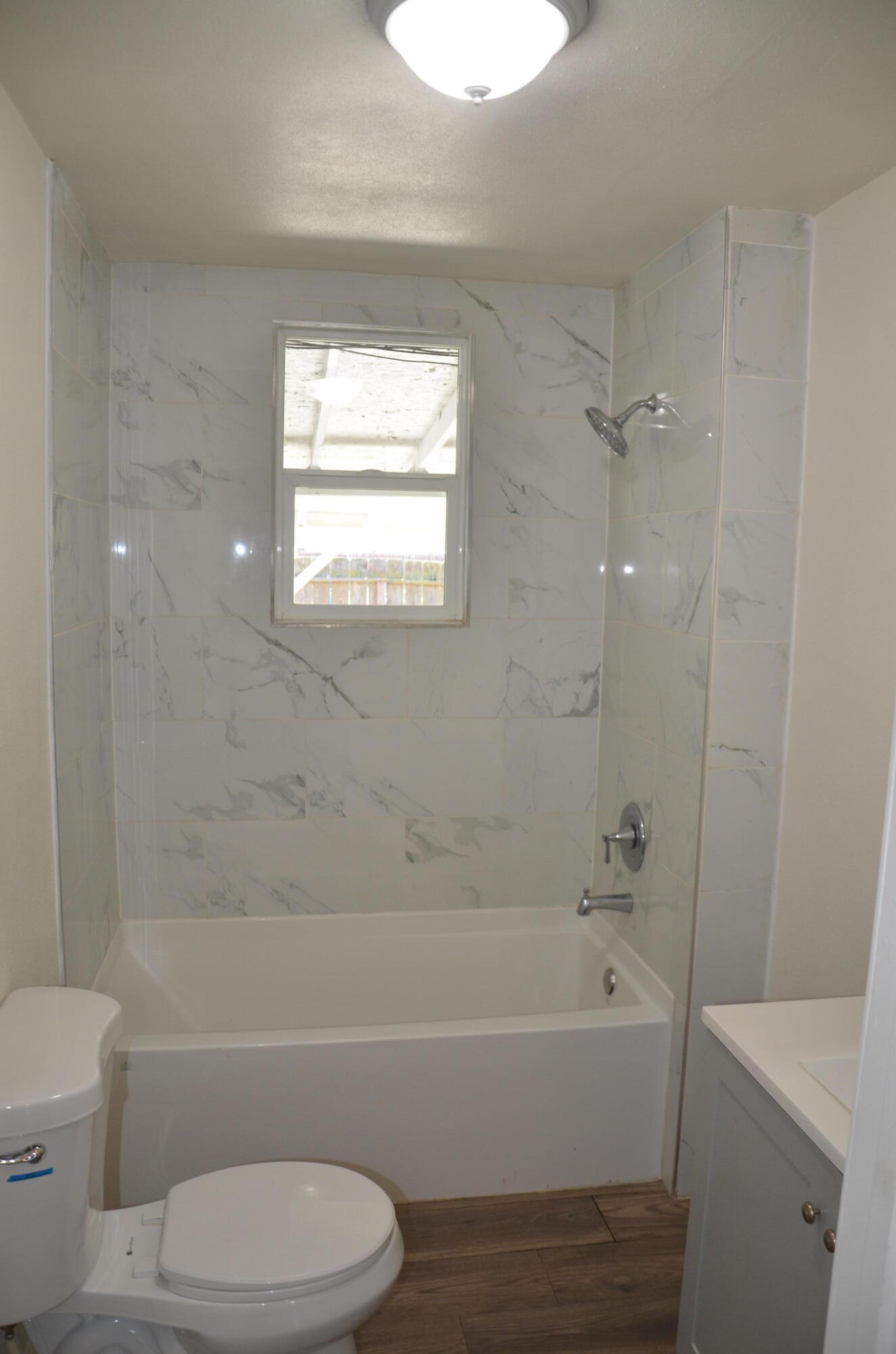 237 Smith Ave, Lemoore, CA 93245