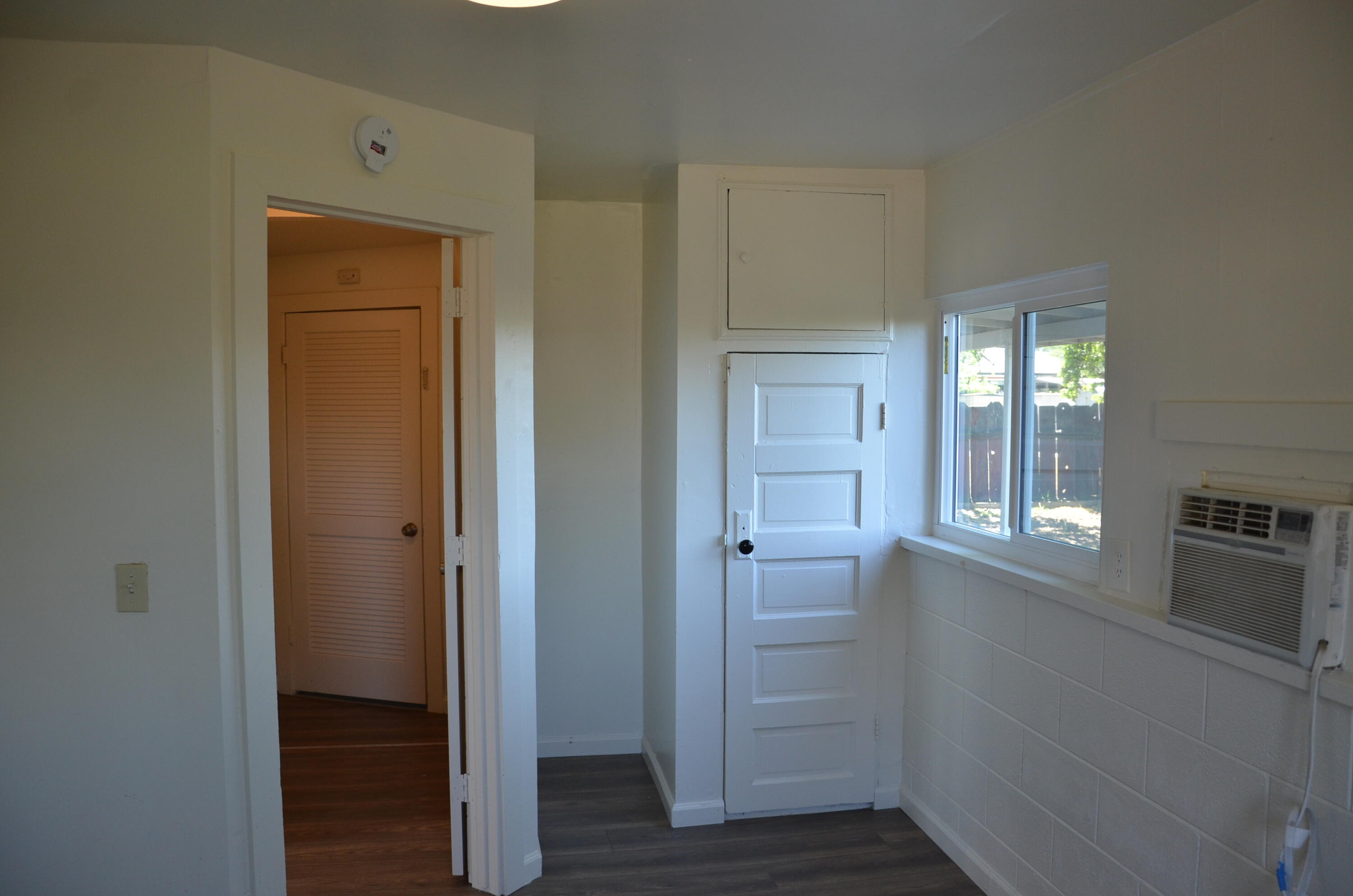 237 Smith Ave, Lemoore, CA 93245