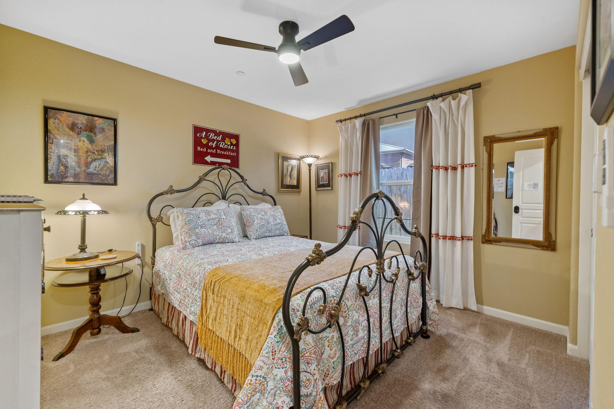 1646 N Arroyo Ct, Visalia, CA 93292