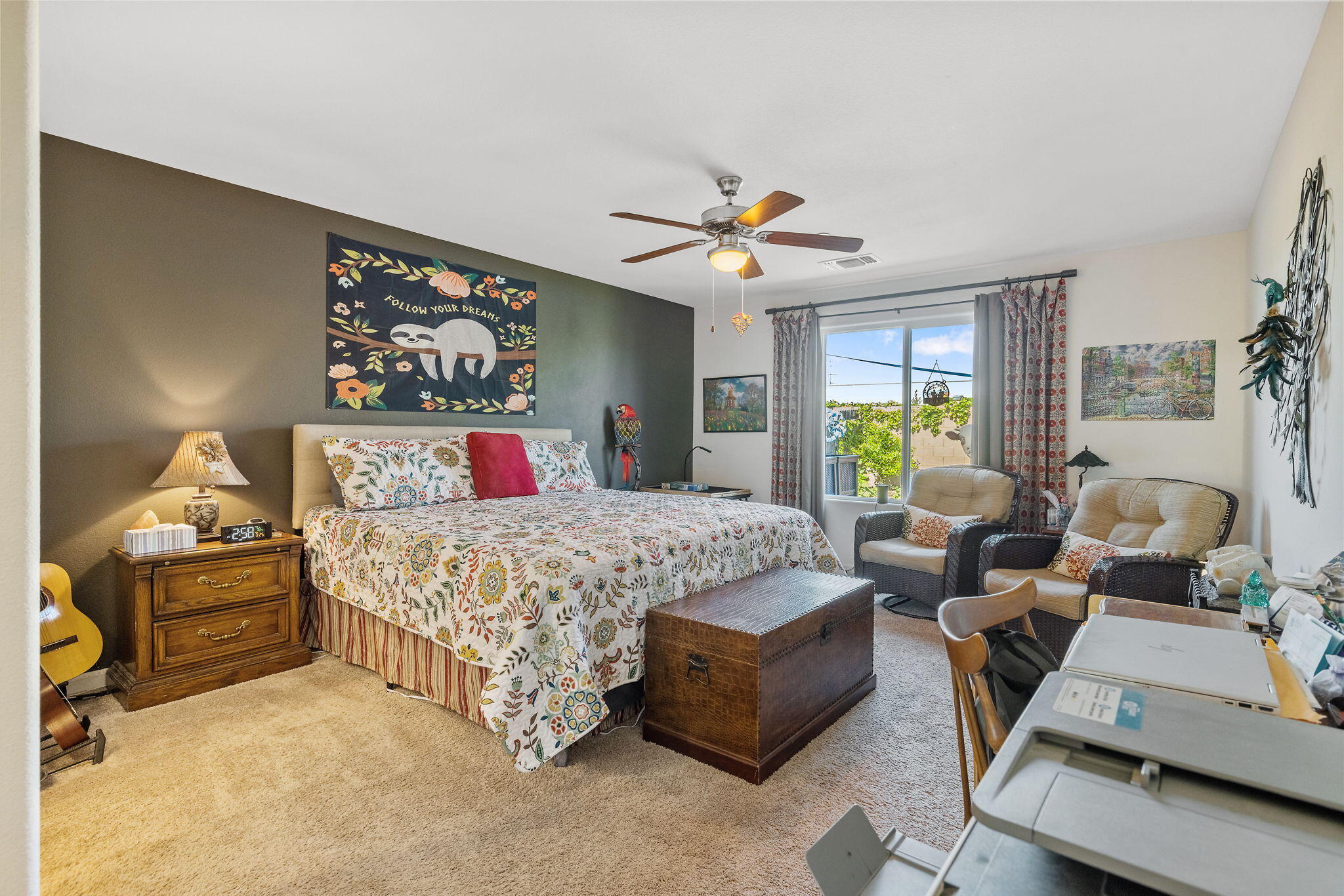 1646 N Arroyo Ct, Visalia, CA 93292