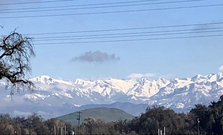 1646 N Arroyo Ct, Visalia, CA 93292