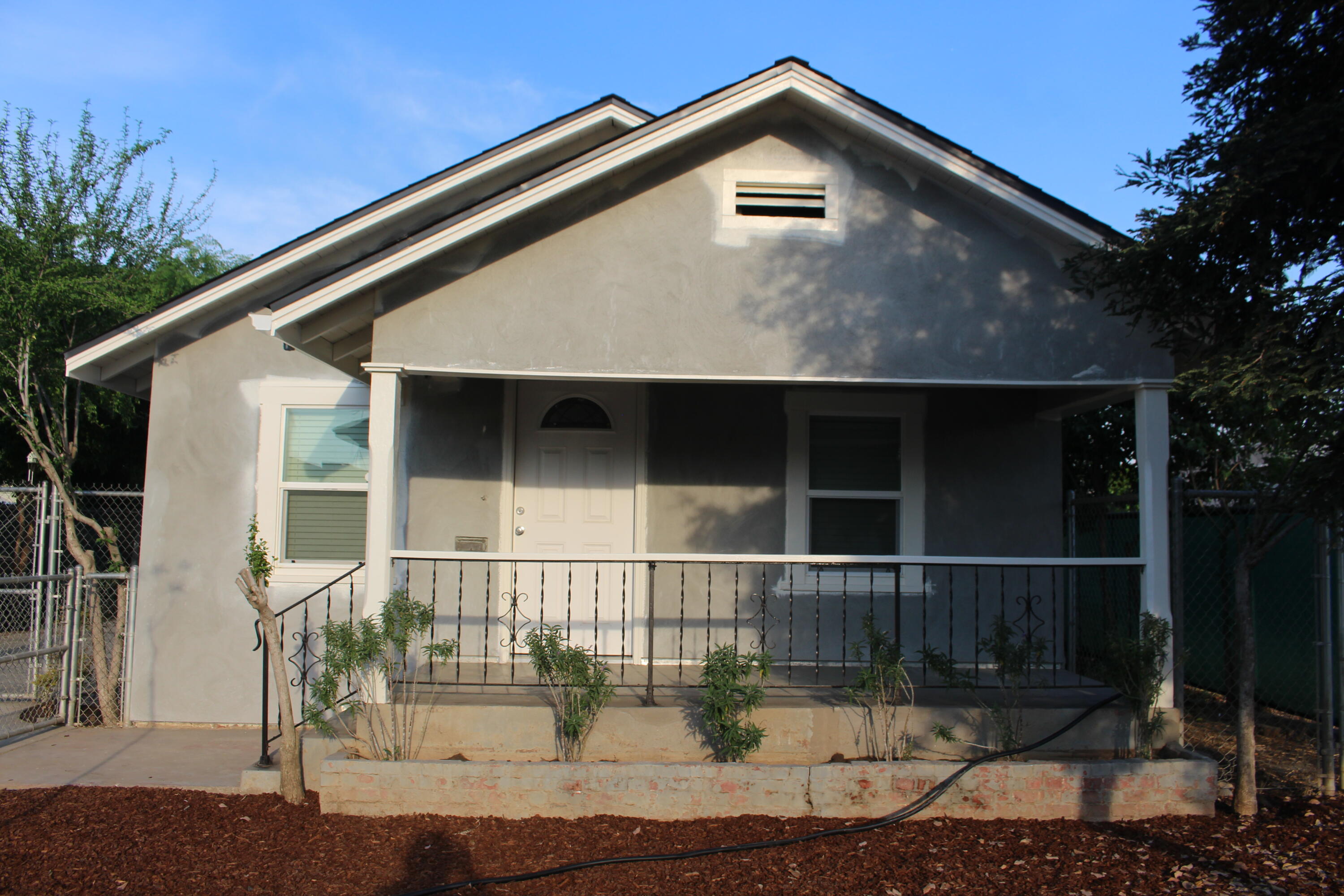 307 N Orange Ave, Exeter, CA 93221