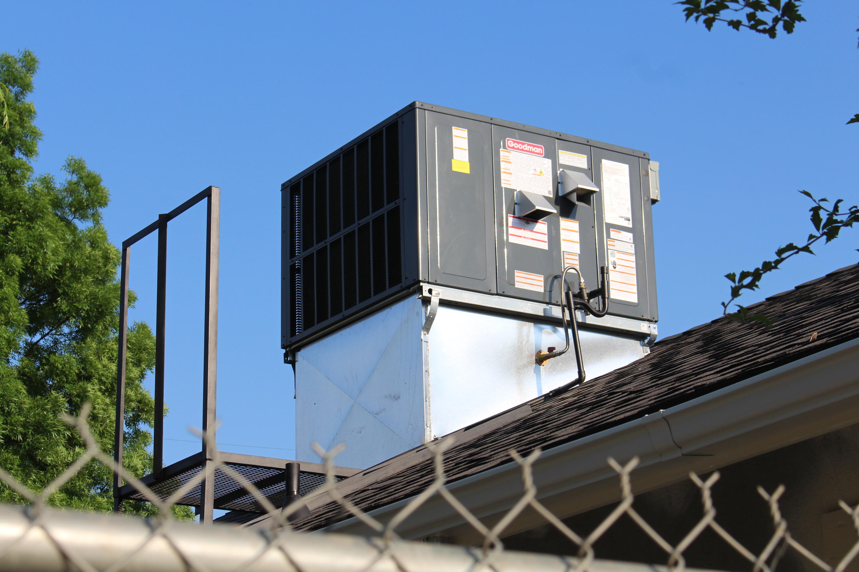 307 N Orange Ave, Exeter, CA 93221