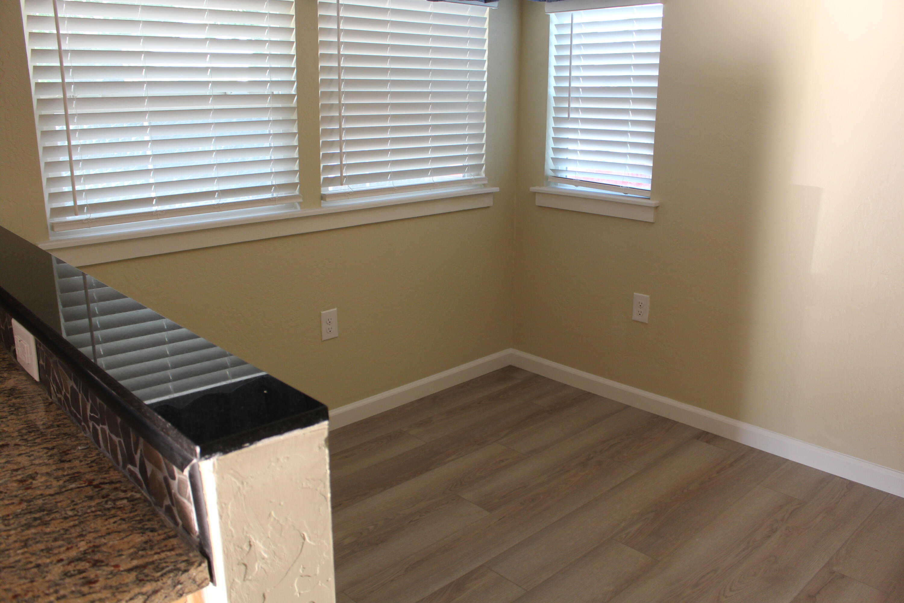 307 N Orange Ave, Exeter, CA 93221