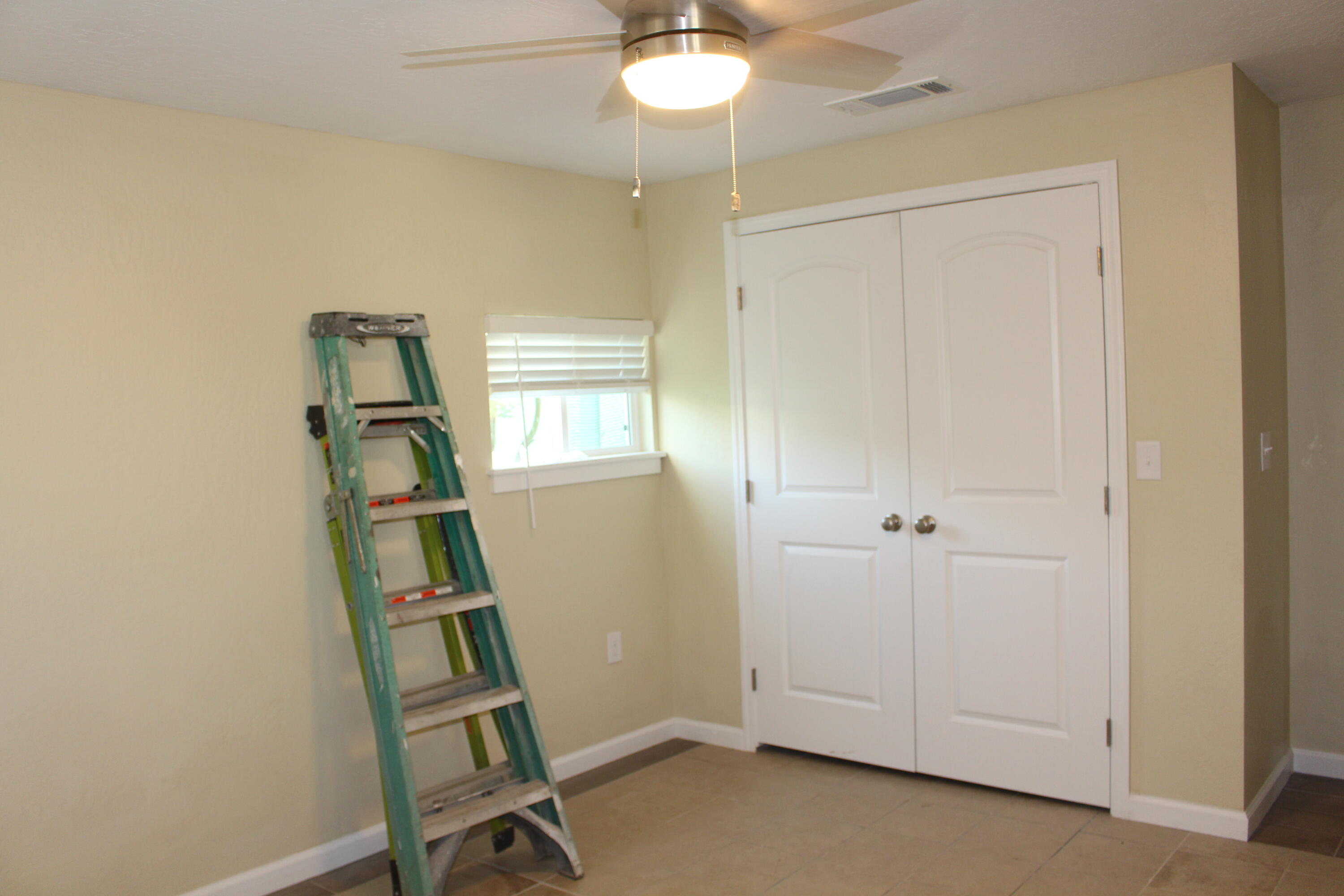 307 N Orange Ave, Exeter, CA 93221