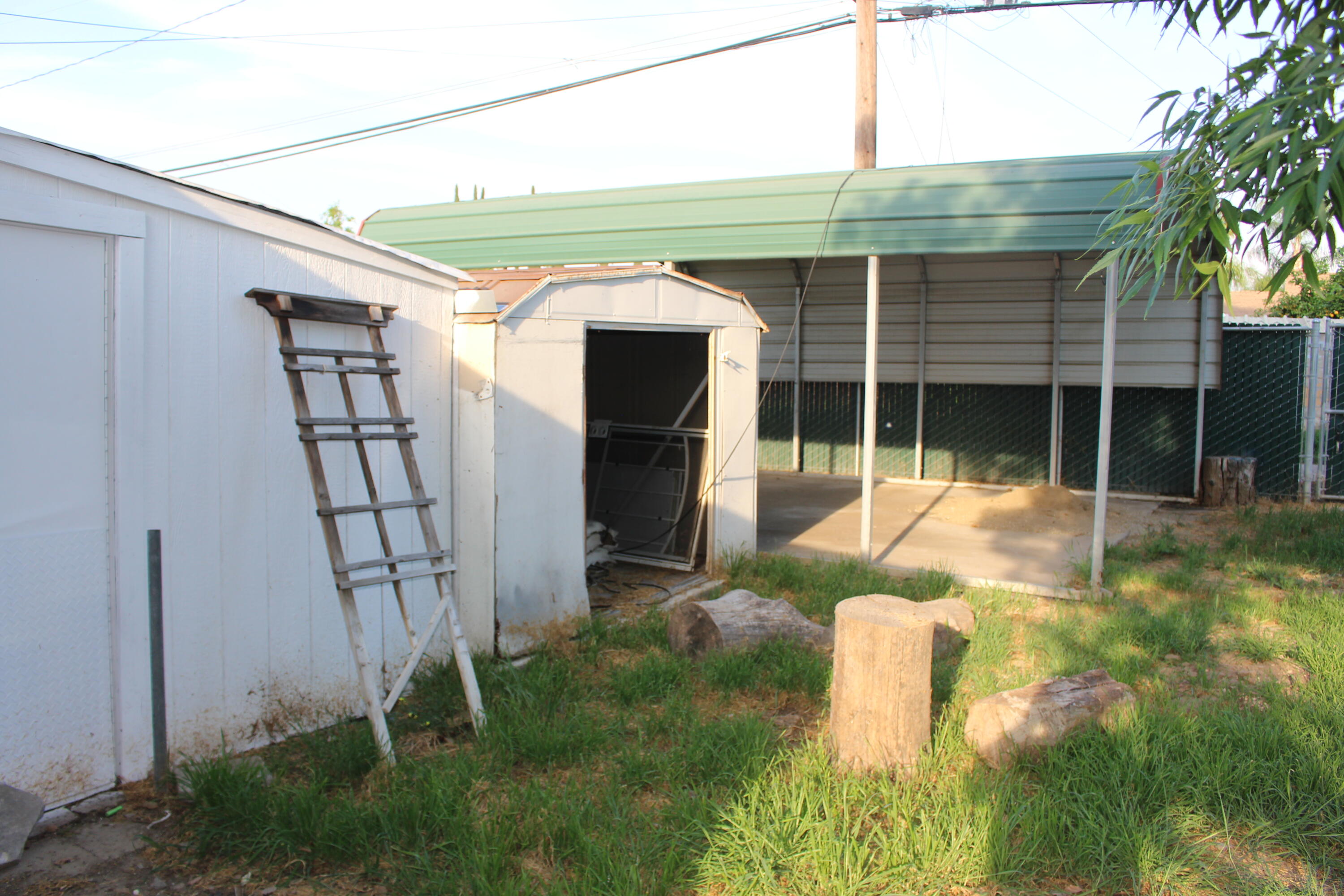 307 N Orange Ave, Exeter, CA 93221