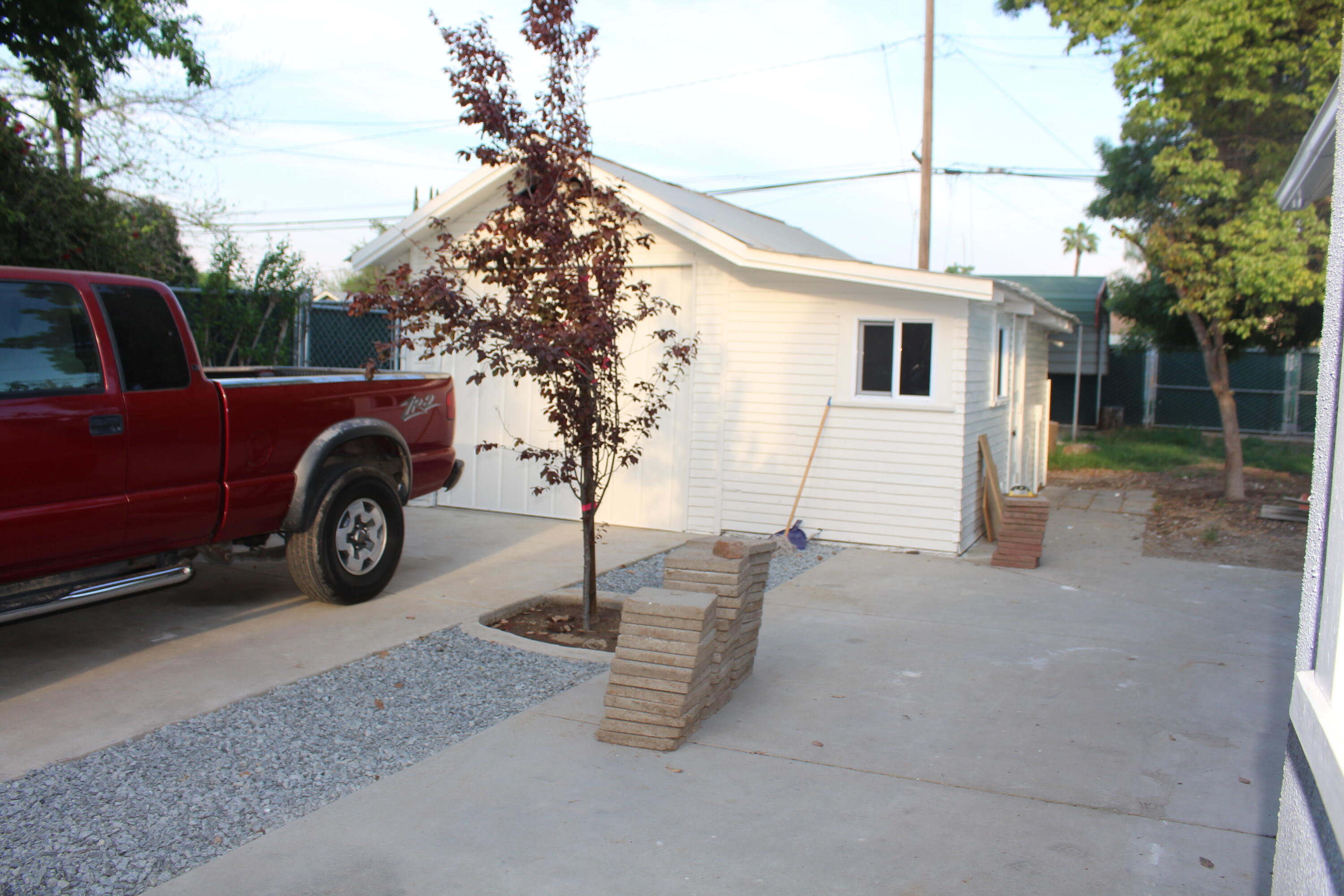 307 N Orange Ave, Exeter, CA 93221