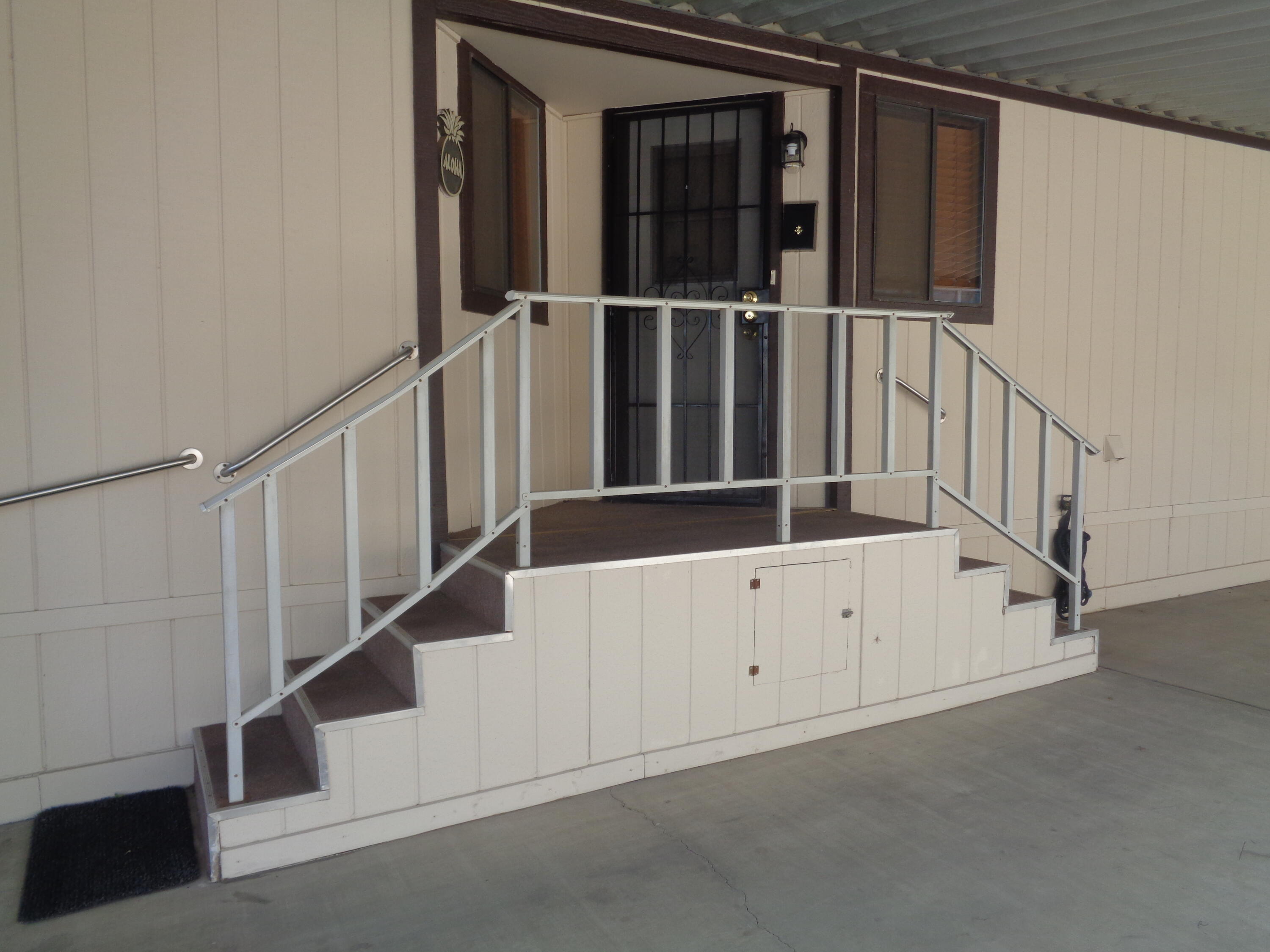 2459 N Oaks St #82, Tulare, CA 93274