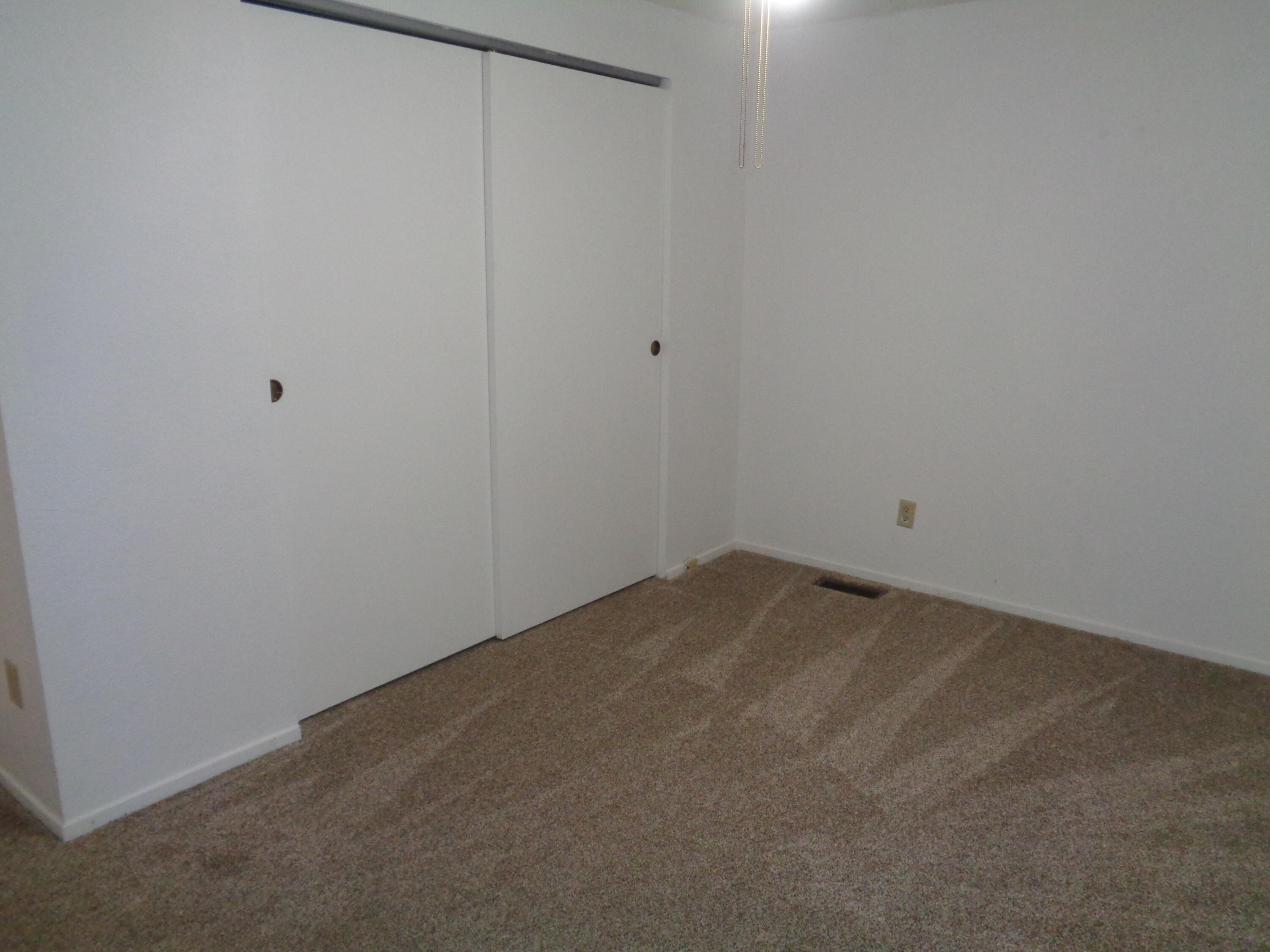 2459 N Oaks St #82, Tulare, CA 93274