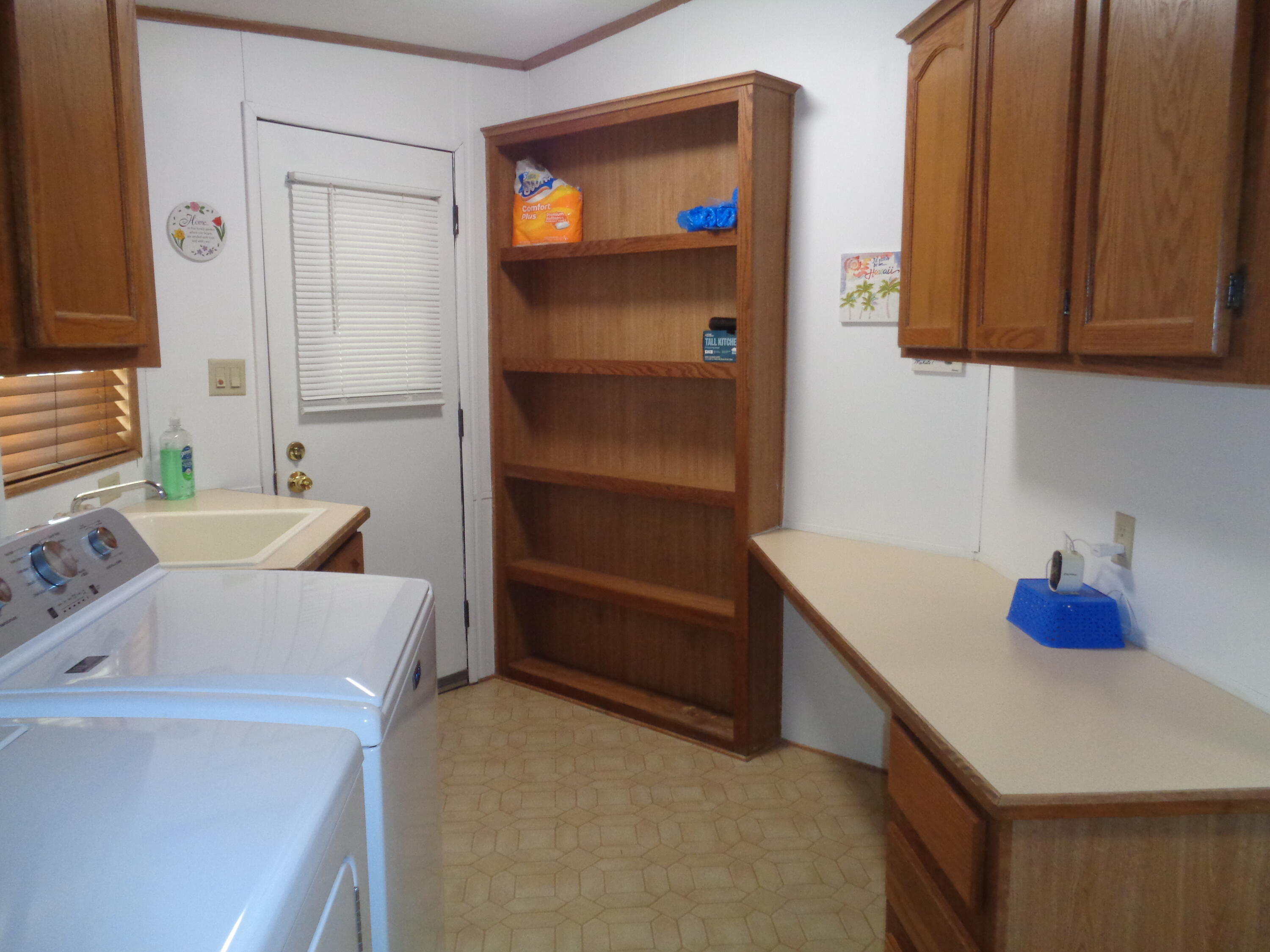 2459 N Oaks St #82, Tulare, CA 93274