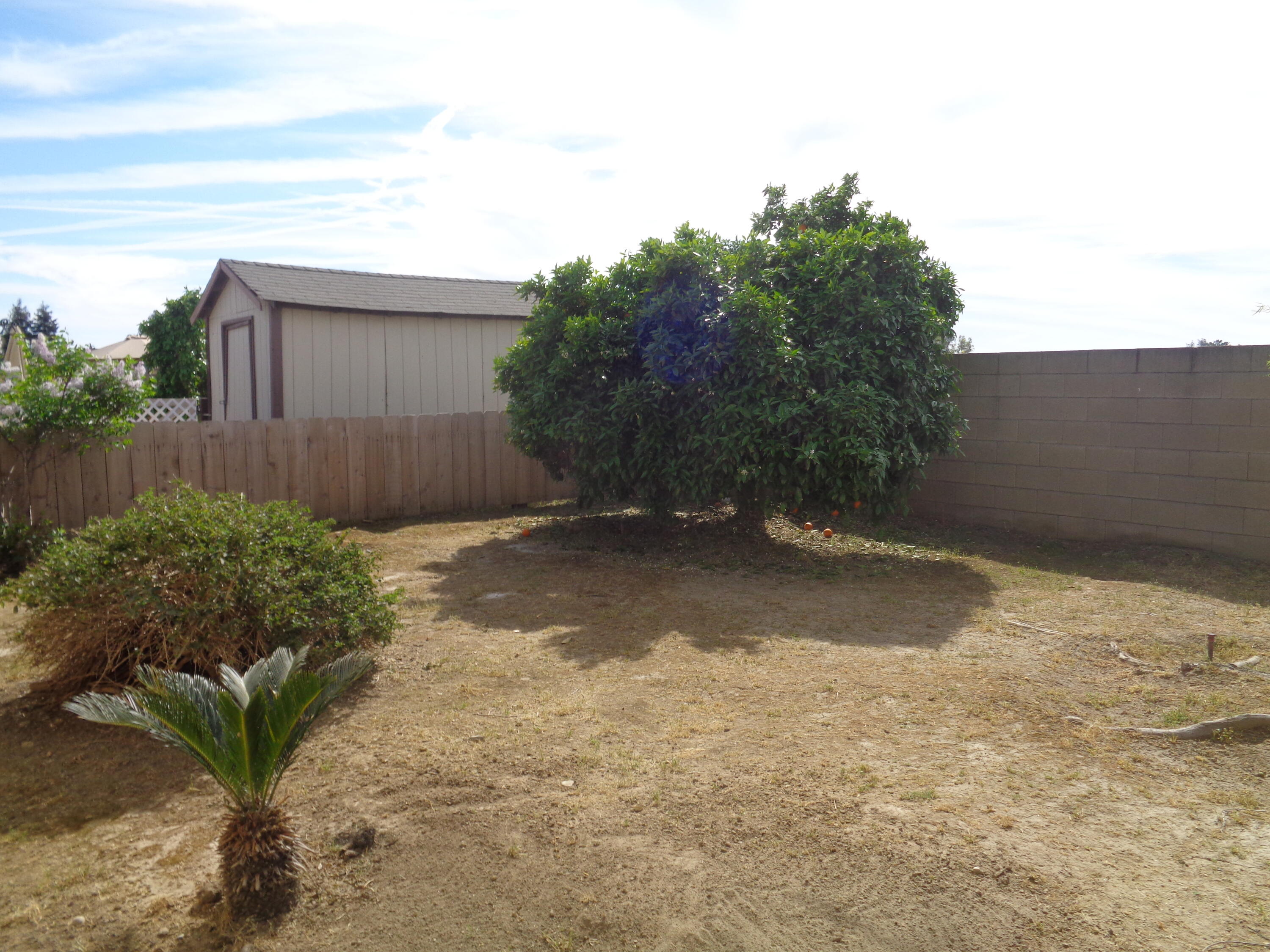 2459 N Oaks St #82, Tulare, CA 93274