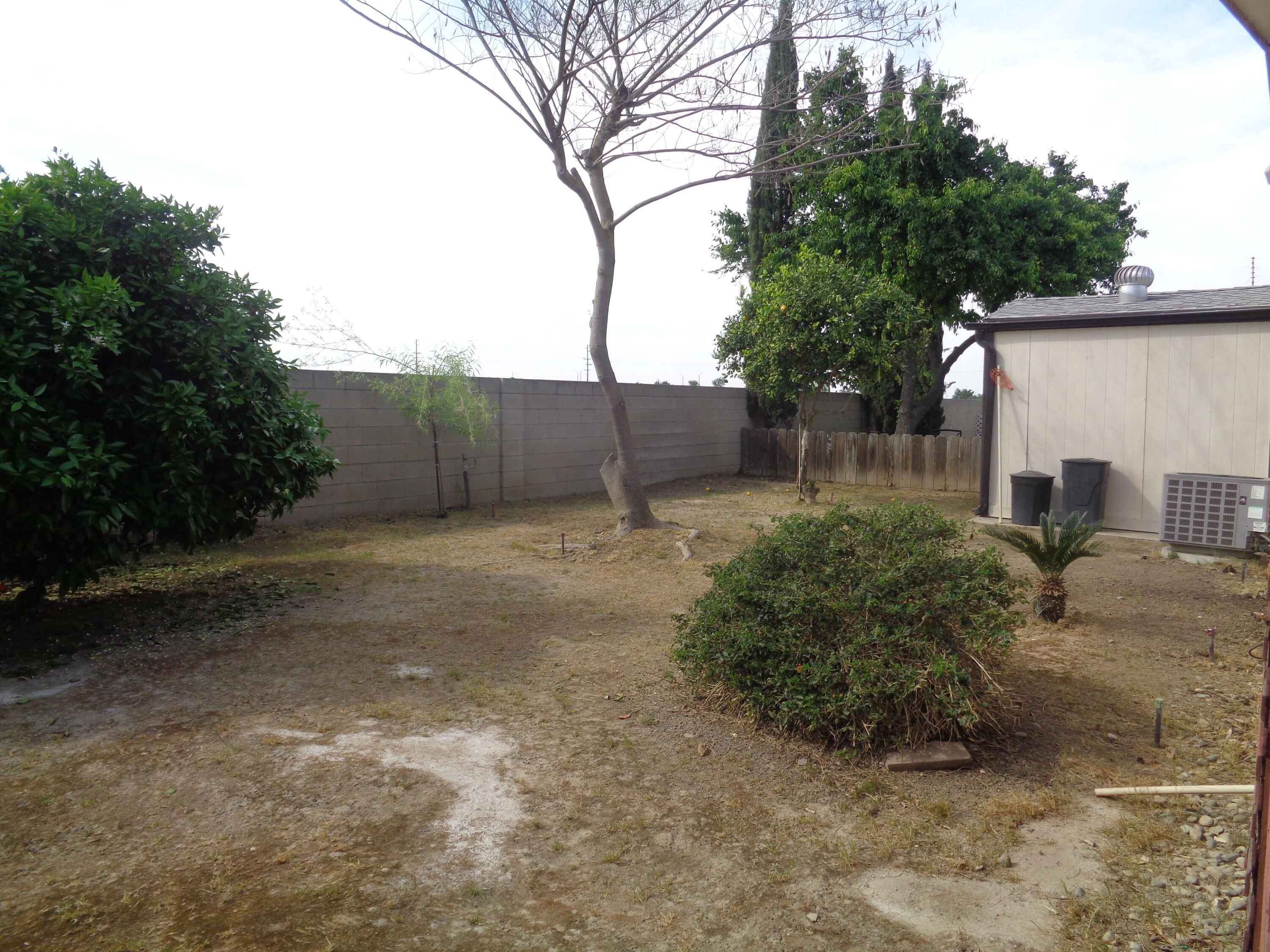 2459 N Oaks St #82, Tulare, CA 93274