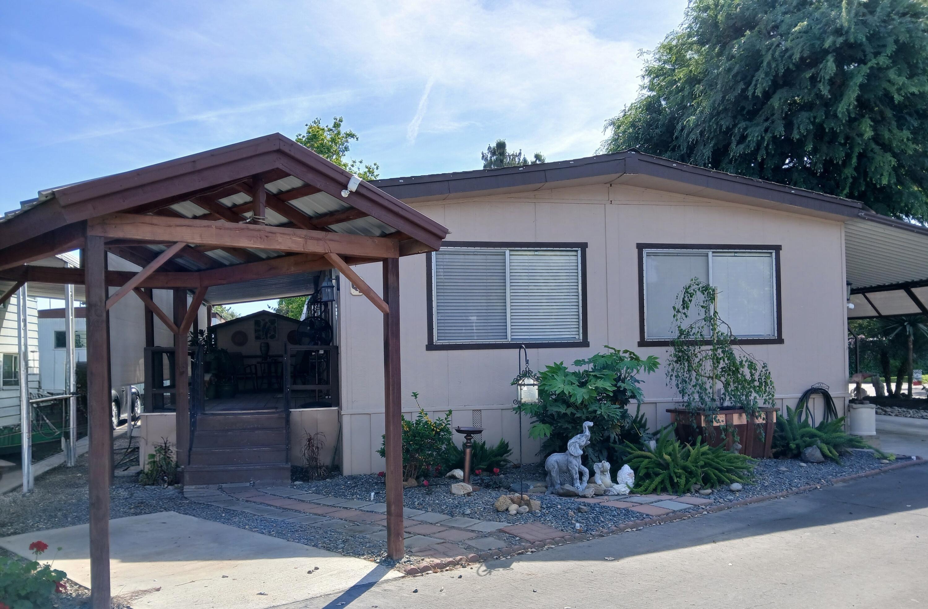 2400 W Midvalley Ave #Q1, Visalia, CA 93277