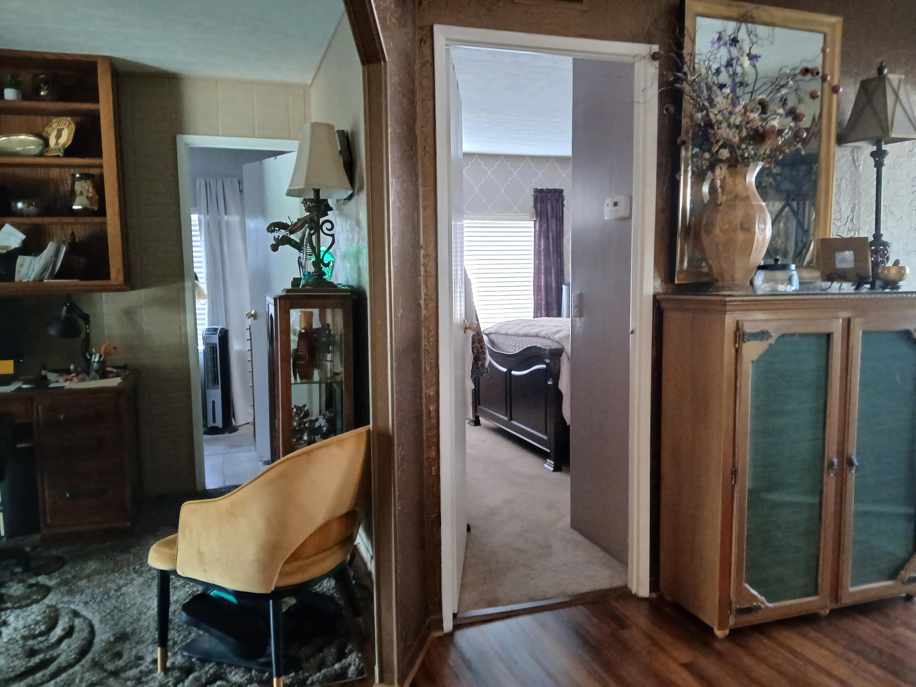 2400 W Midvalley Ave #Q1, Visalia, CA 93277