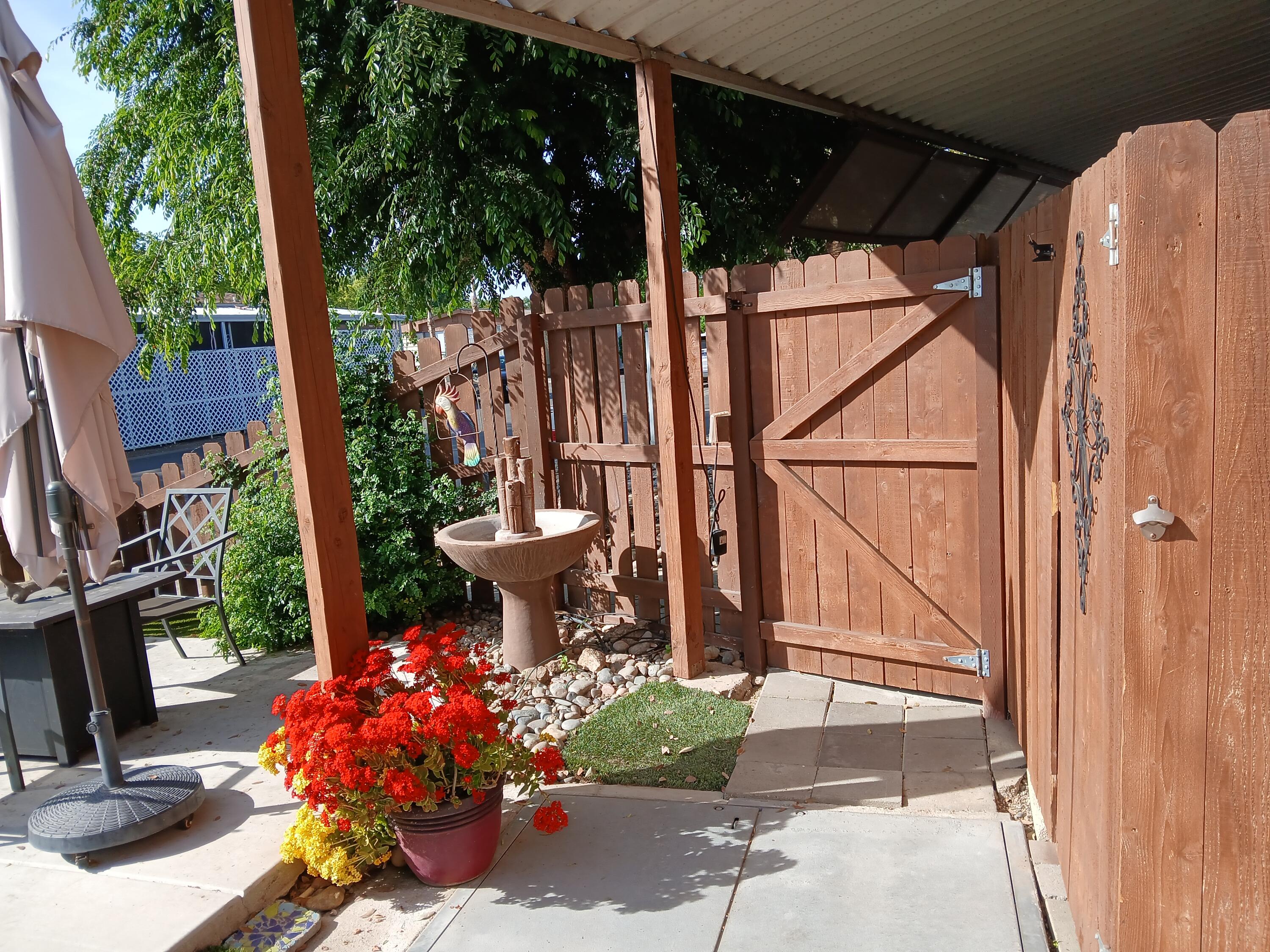 2400 W Midvalley Ave #Q1, Visalia, CA 93277