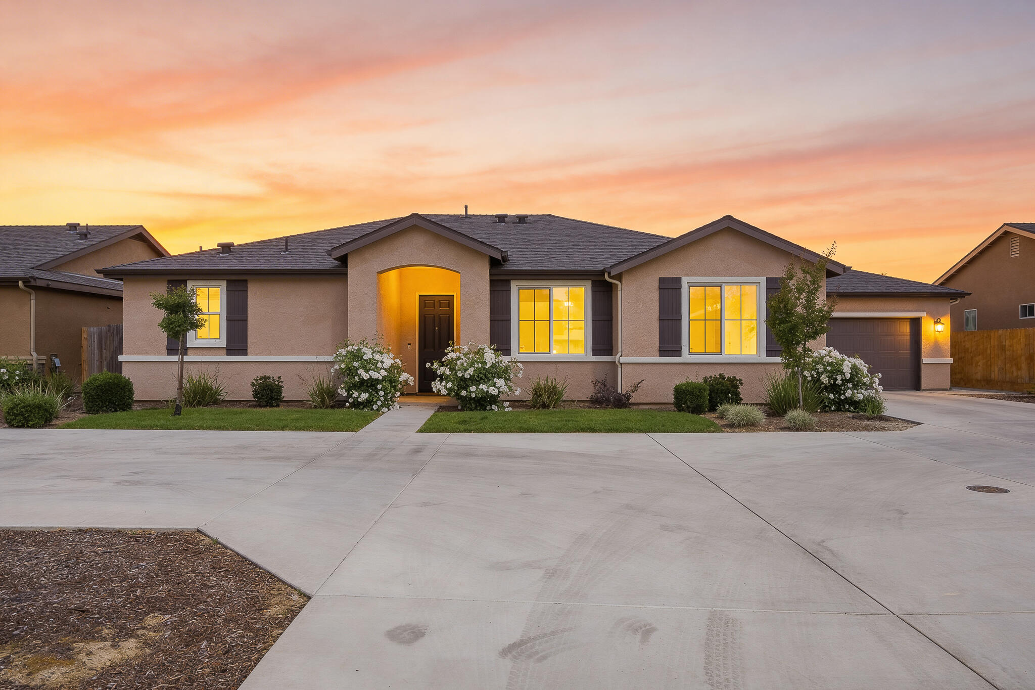 224 W Kimball Ave, Visalia, CA 93277